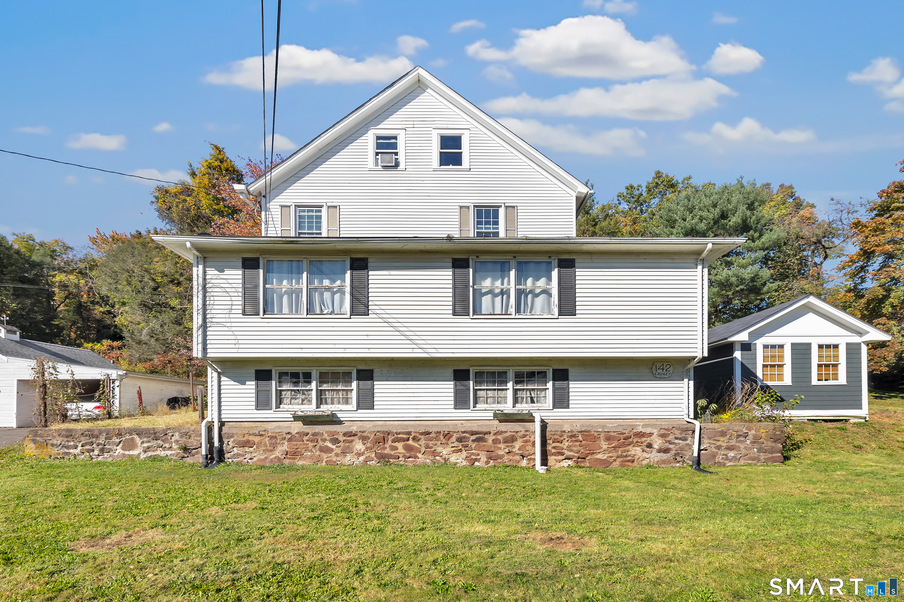 142 Gracey Avenue