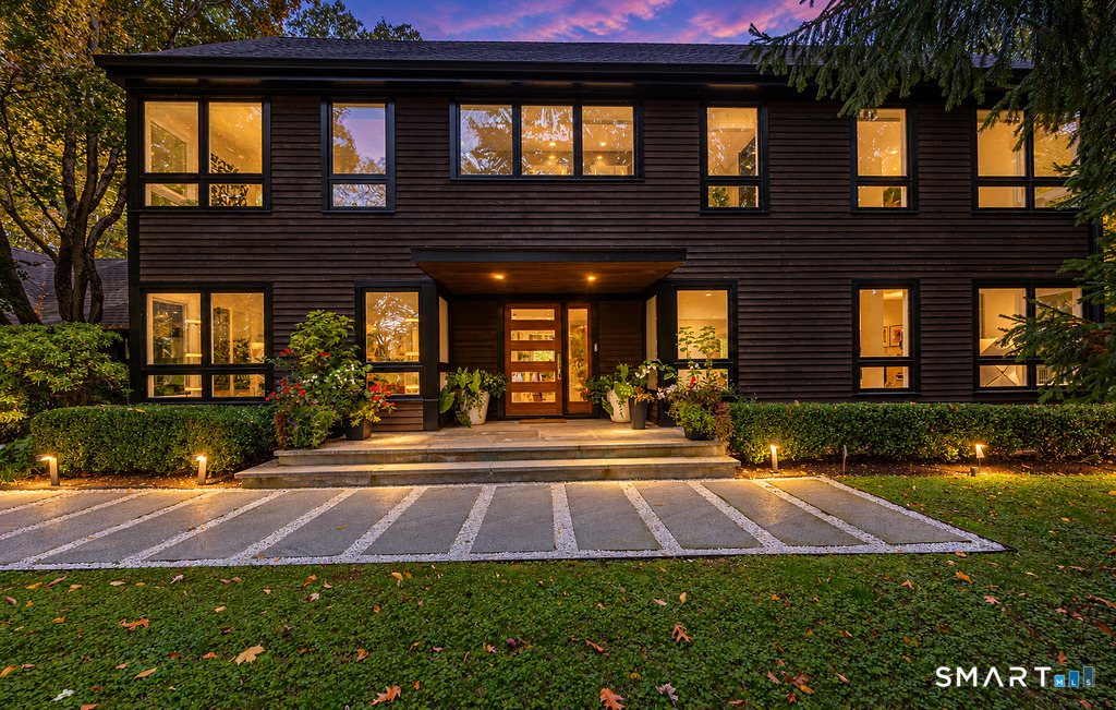 17 Greenbrier Road in Westport