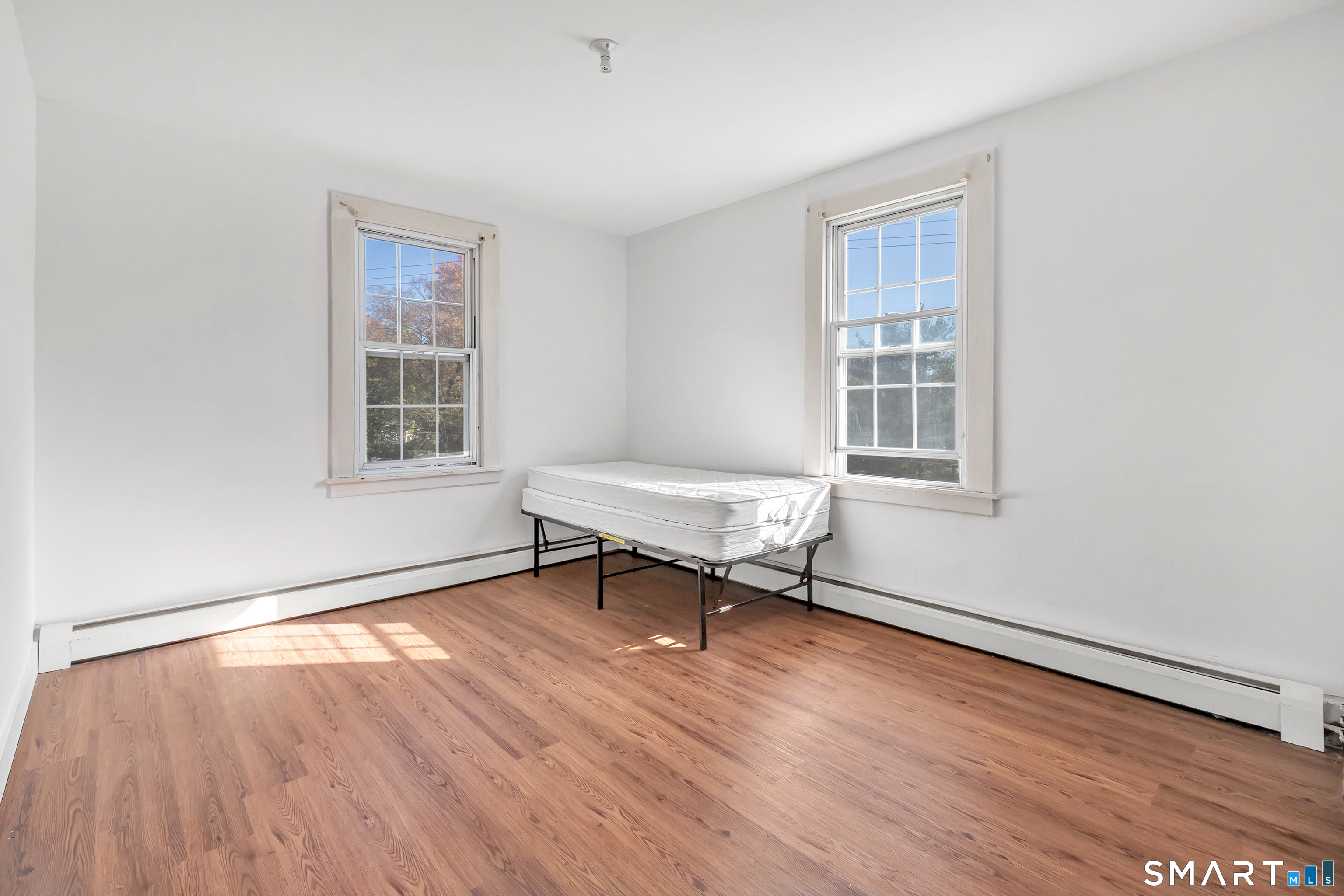 142 Gracey Avenue photo 26