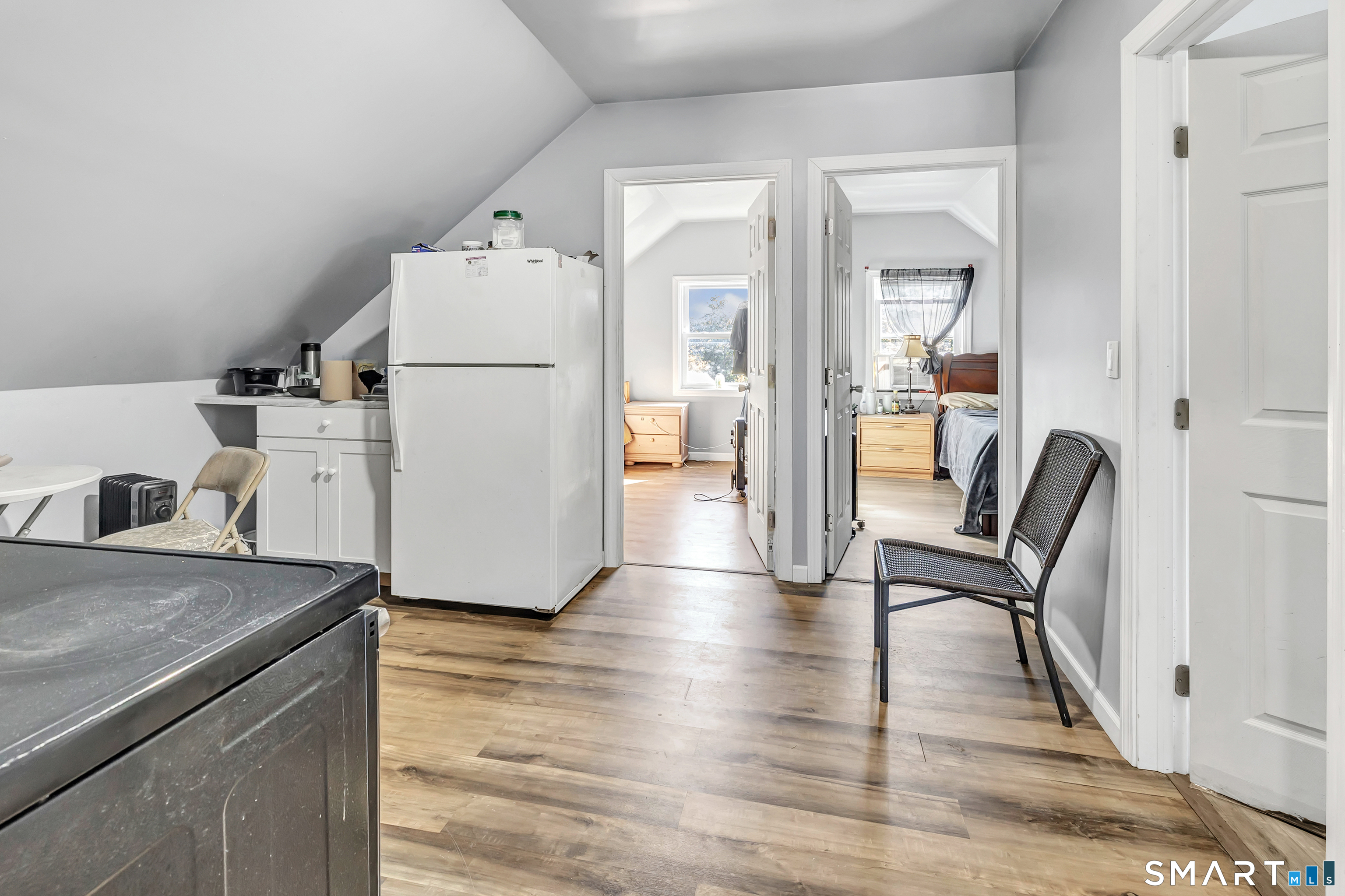 142 Gracey Avenue photo 31