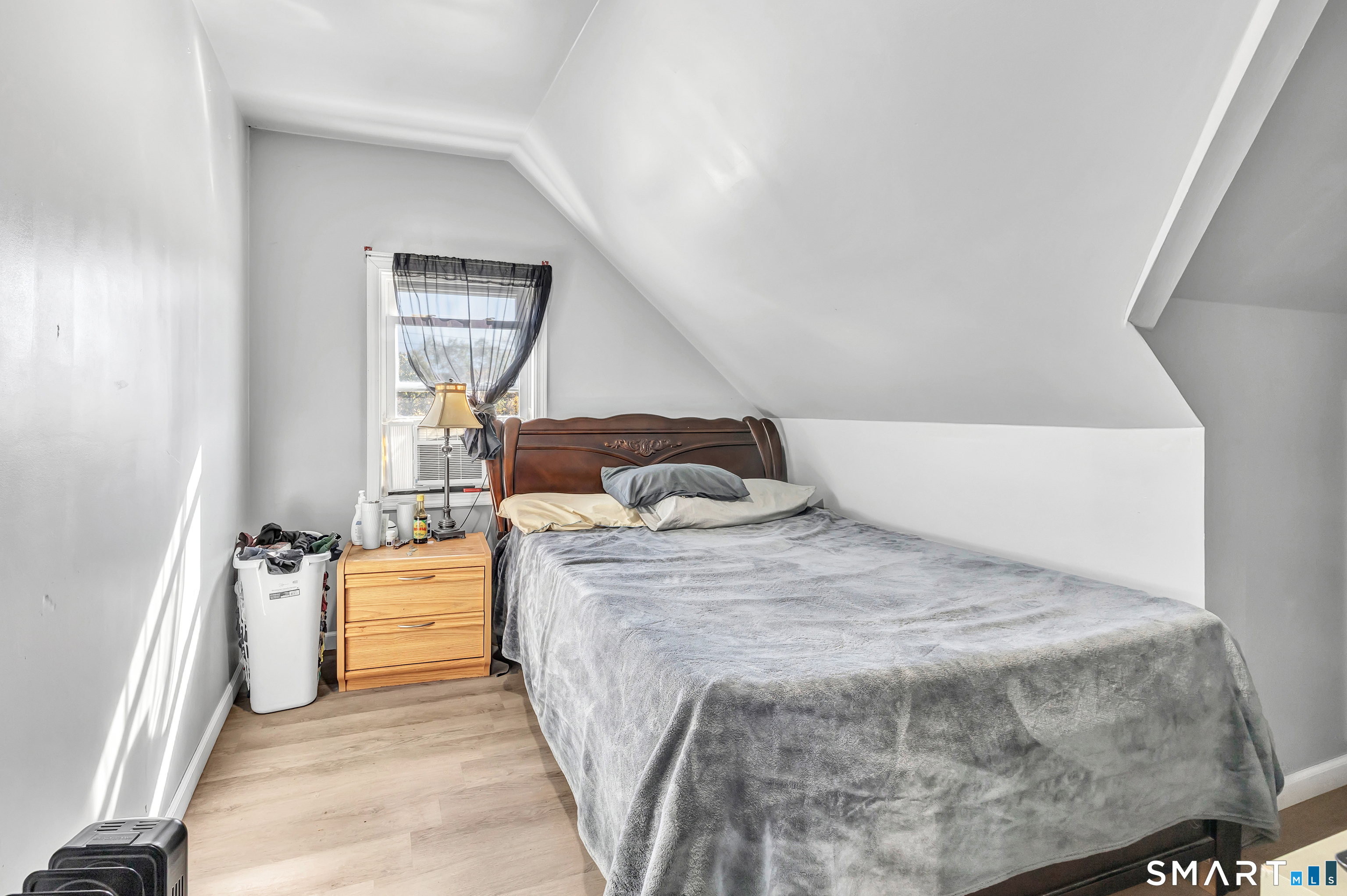 142 Gracey Avenue photo 37