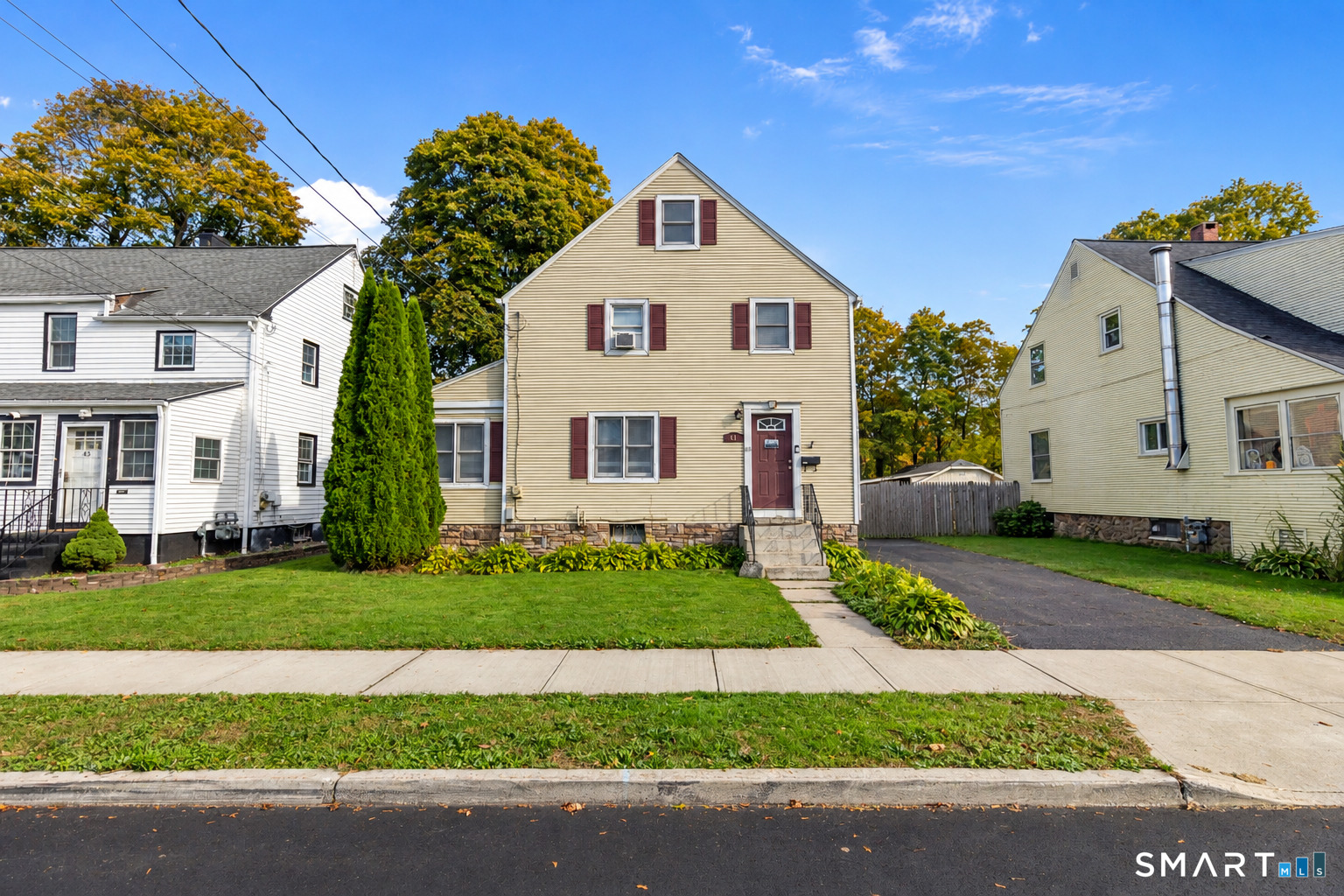 Photo 1 of Single family home for sale at 41 N Pearl St, Meriden, CT 06450 | MLS# 24216791 | Listing updated on 2026-10-28
