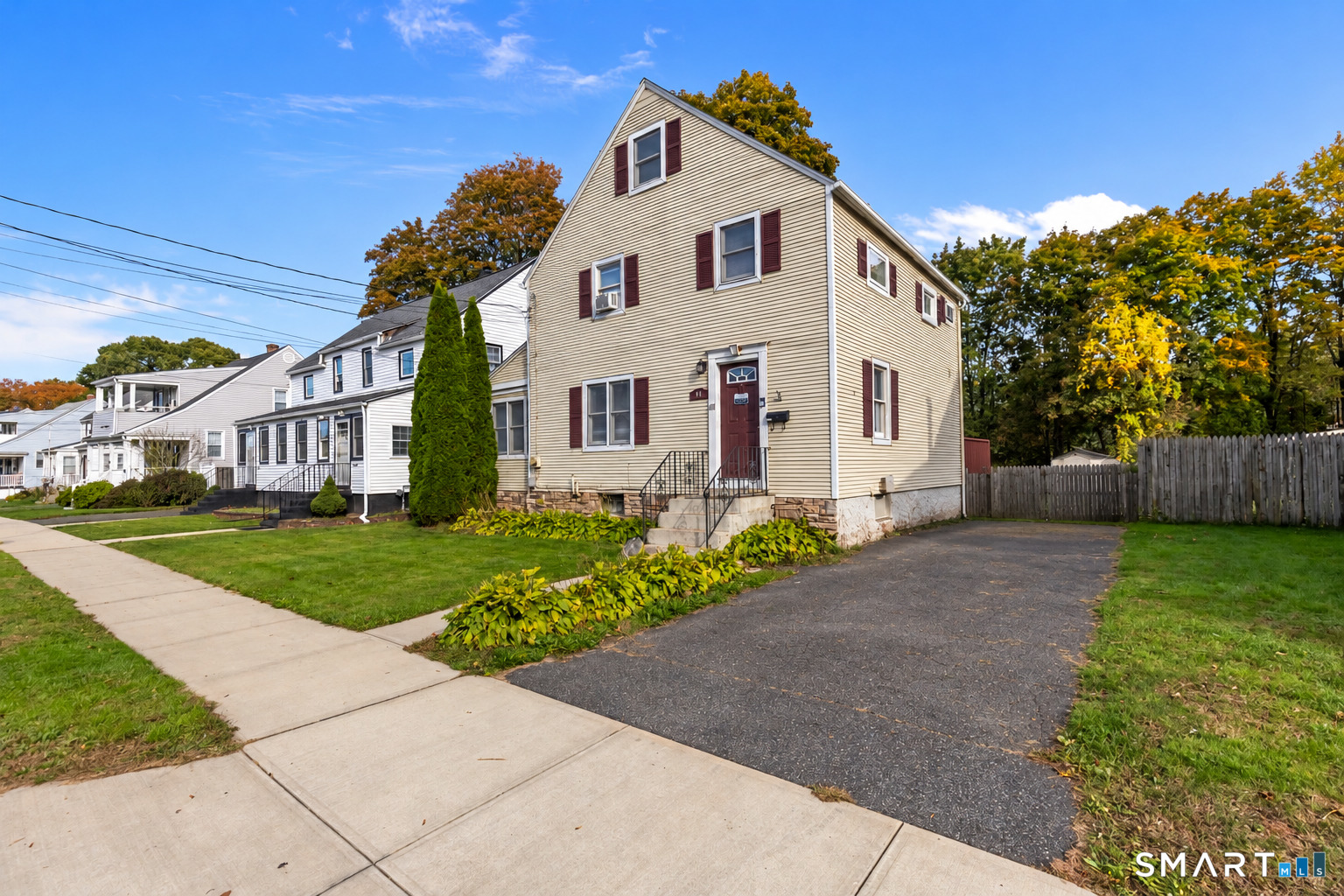 Photo 1 of Single family home for sale at 41 N Pearl St, Meriden, CT 06450 | MLS# 24216791 | Listing updated on 2026-10-28
