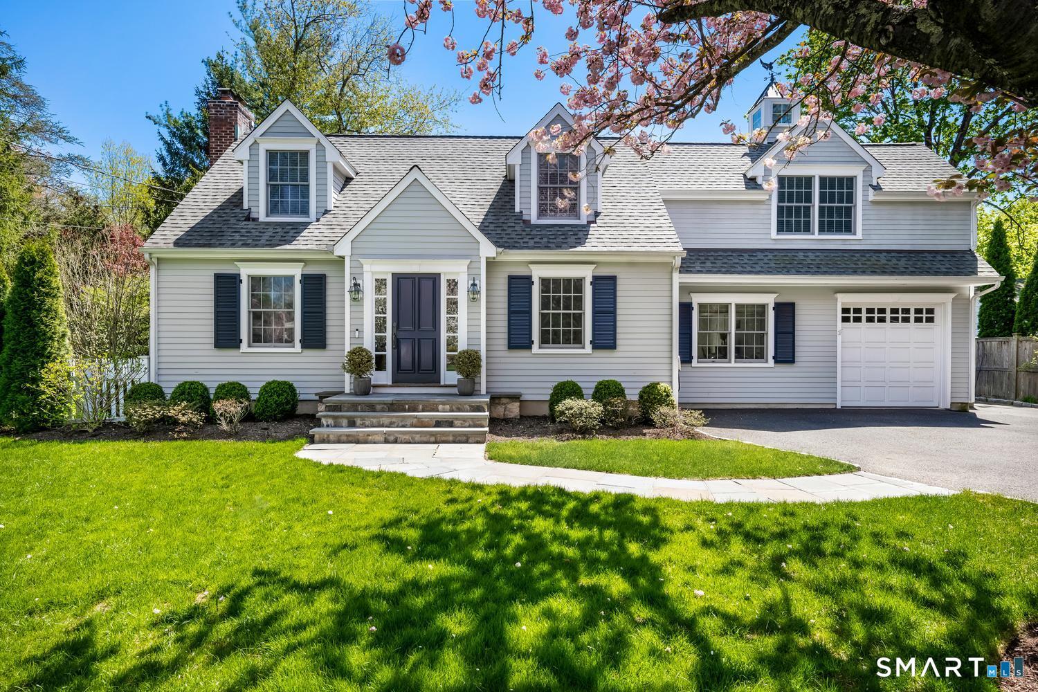 6 Oak Crest
