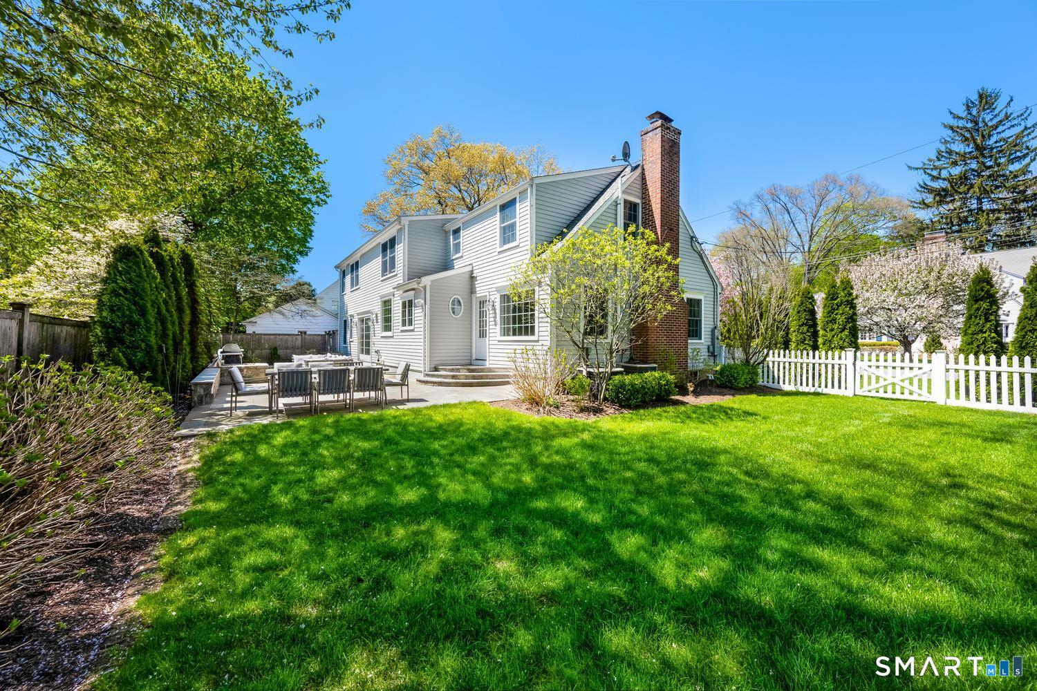 6 Oak Crest — photo 31