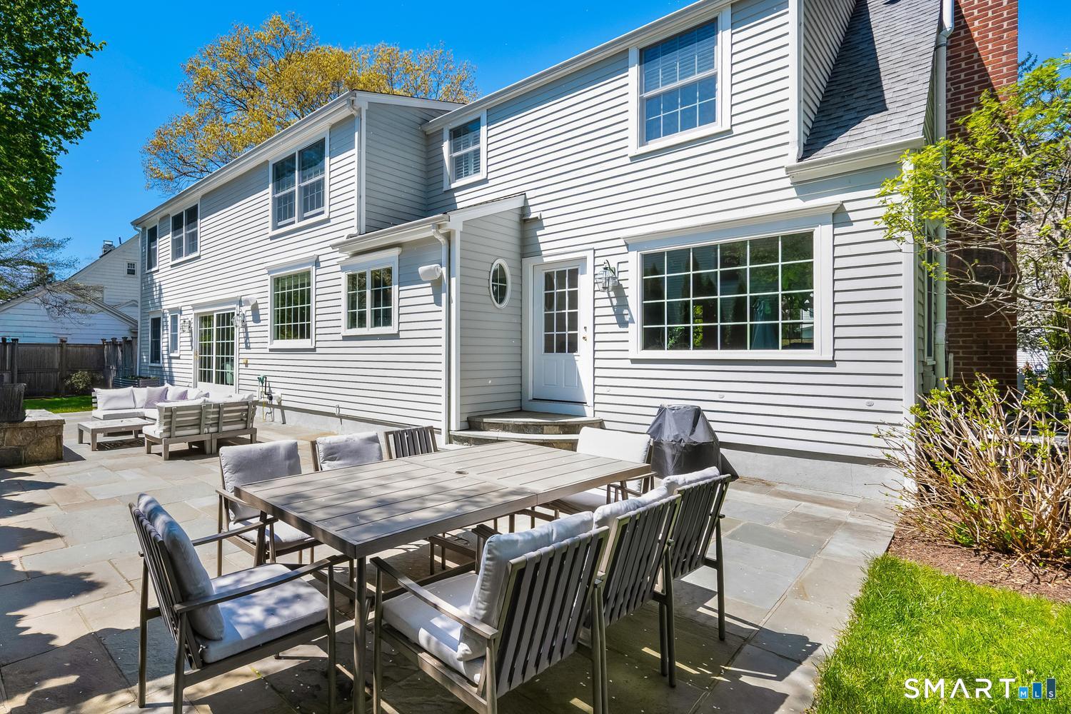 6 Oak Crest — photo 32
