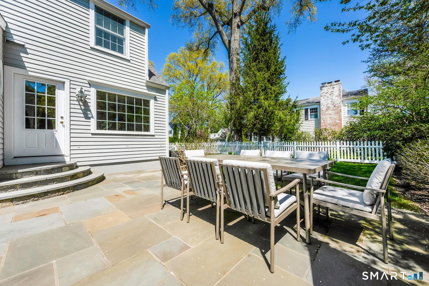 6 Oak Crest — photo 35