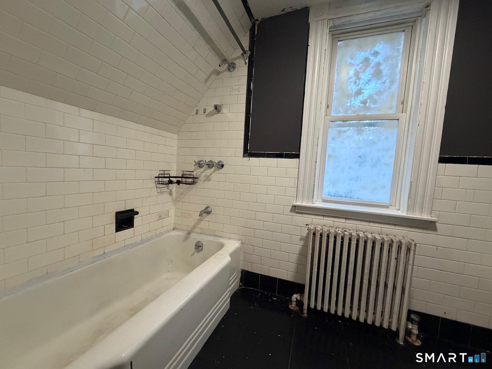 35 Edgehill Avenue photo 23