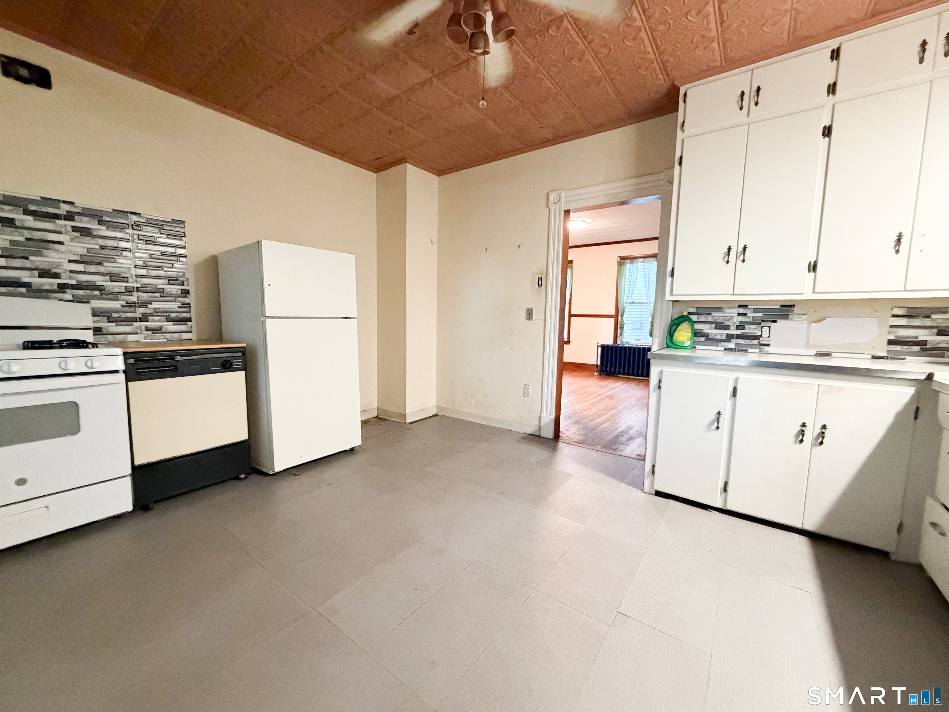 35 Edgehill Avenue photo 15