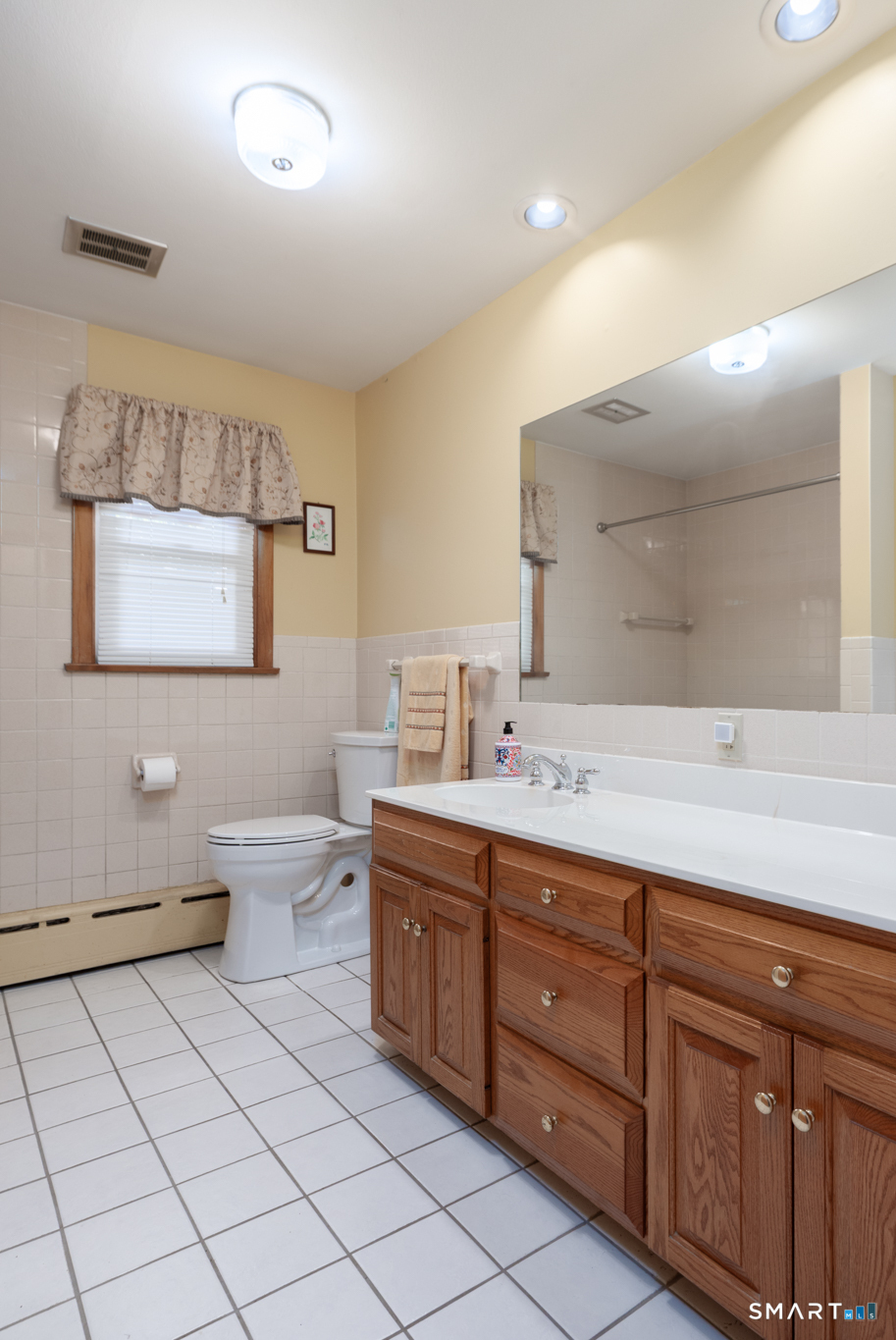 409 Highland Drive photo 11