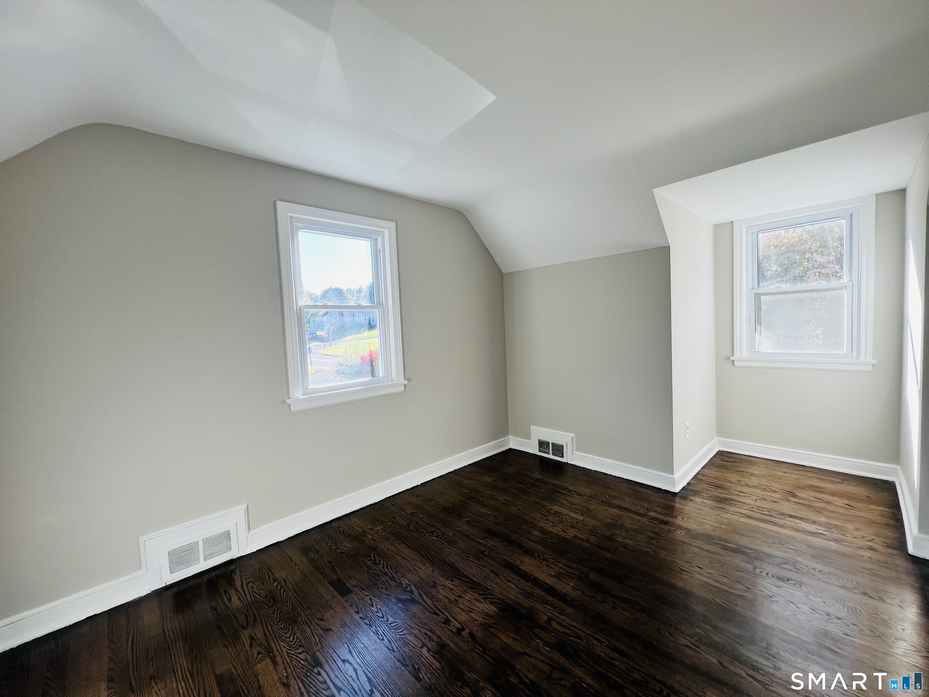 106 South Front Street photo 13