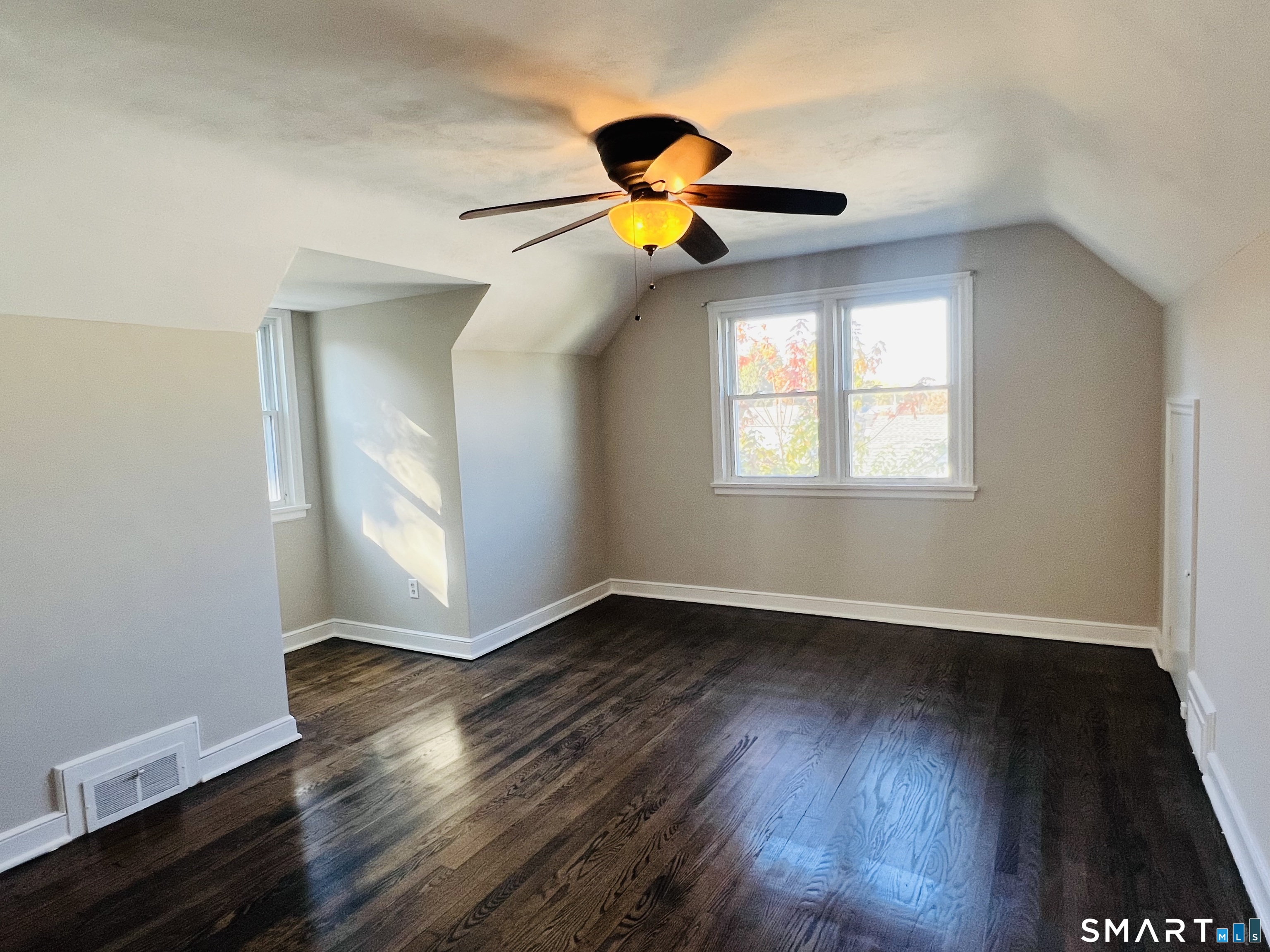 106 South Front Street photo 14