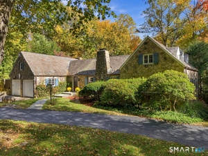 221 Hunting Ridge Road