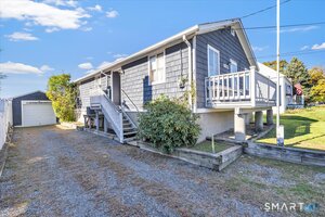 1012 Reef Road