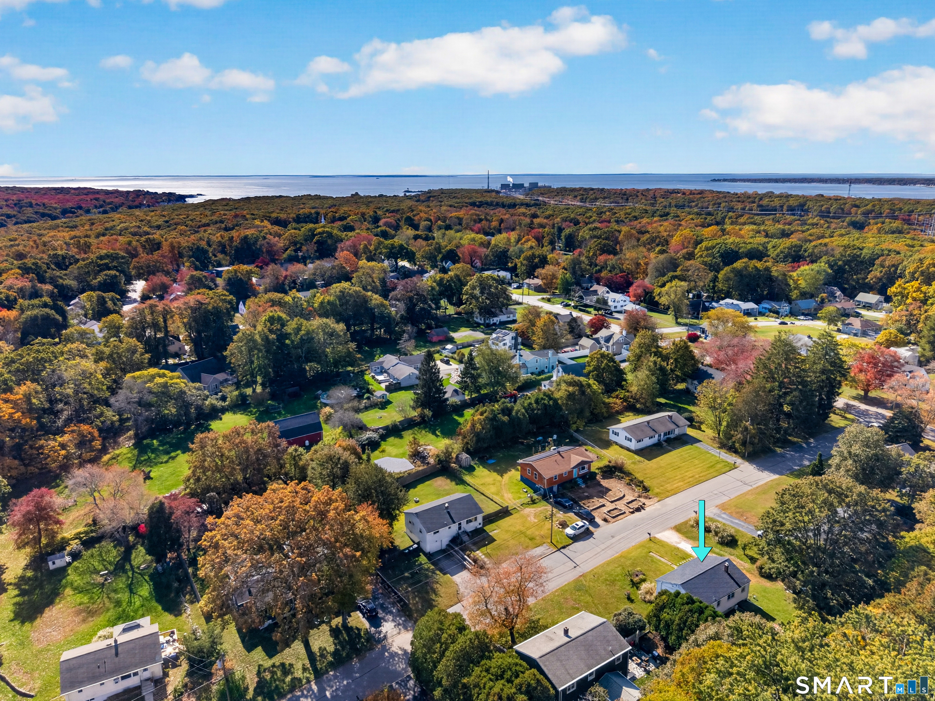 Photo 1 of Single family home for sale at 6 Hilltop Ter, Waterford, CT 06385 | MLS# 24215585 | Listing updated on 2026-10-30