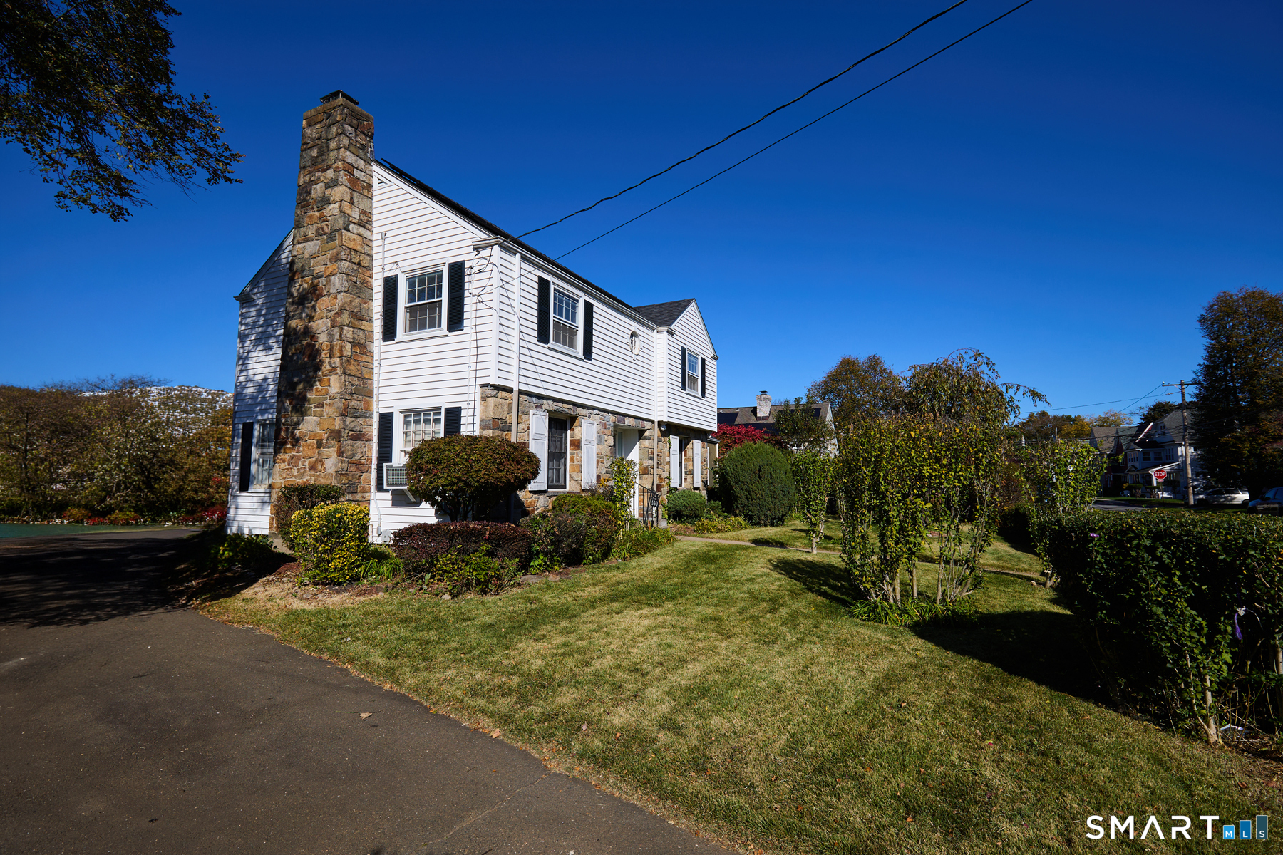 Photo 1 of Single family home for sale at 160 Astoria Ave, Bridgeport, CT 06604 | MLS# 24217012 | Listing updated on 2026-10-29