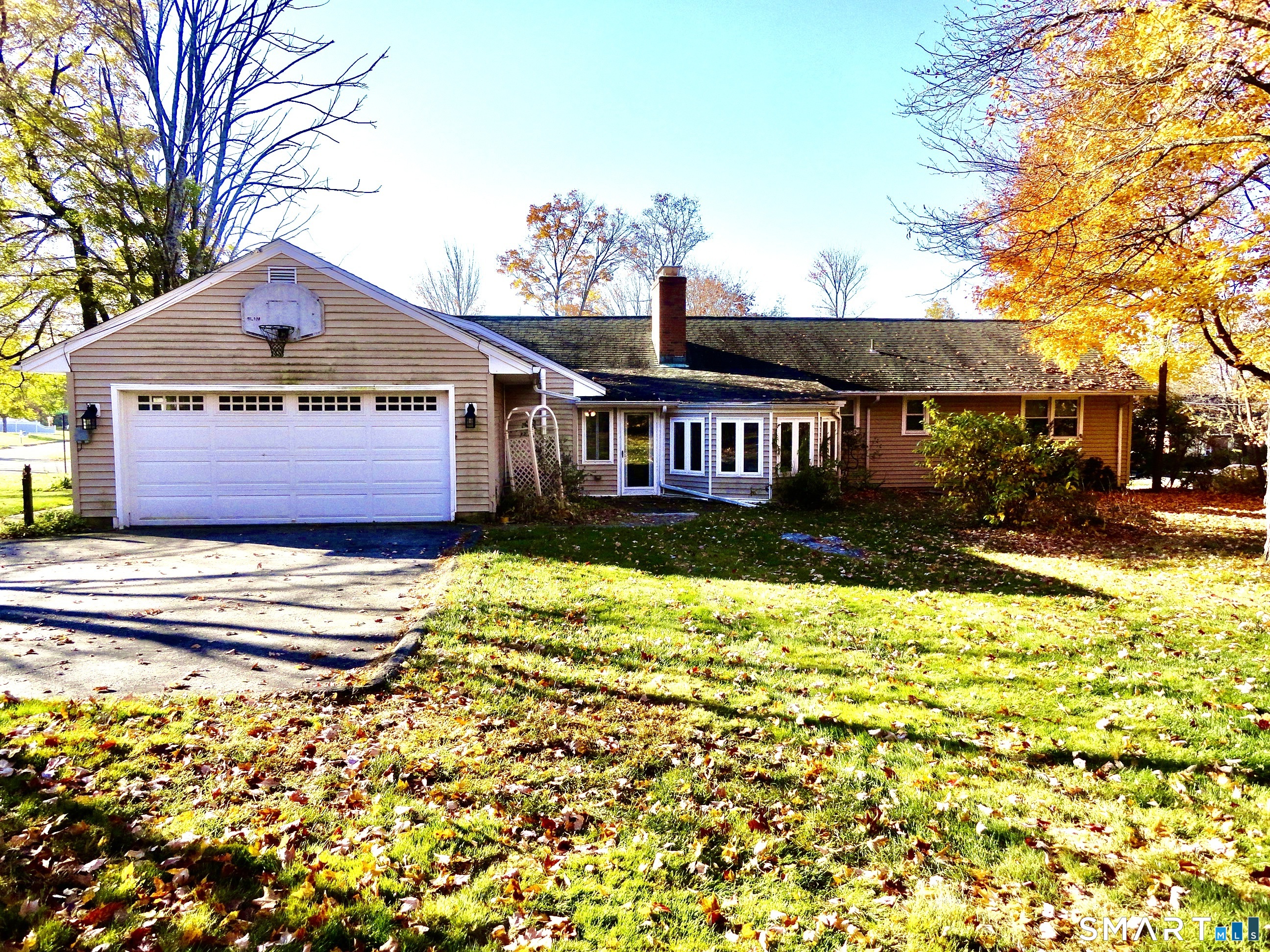 Single family home for sale at 127 Lexington Ave, Torrington, CT 06790 | MLS# 24217062