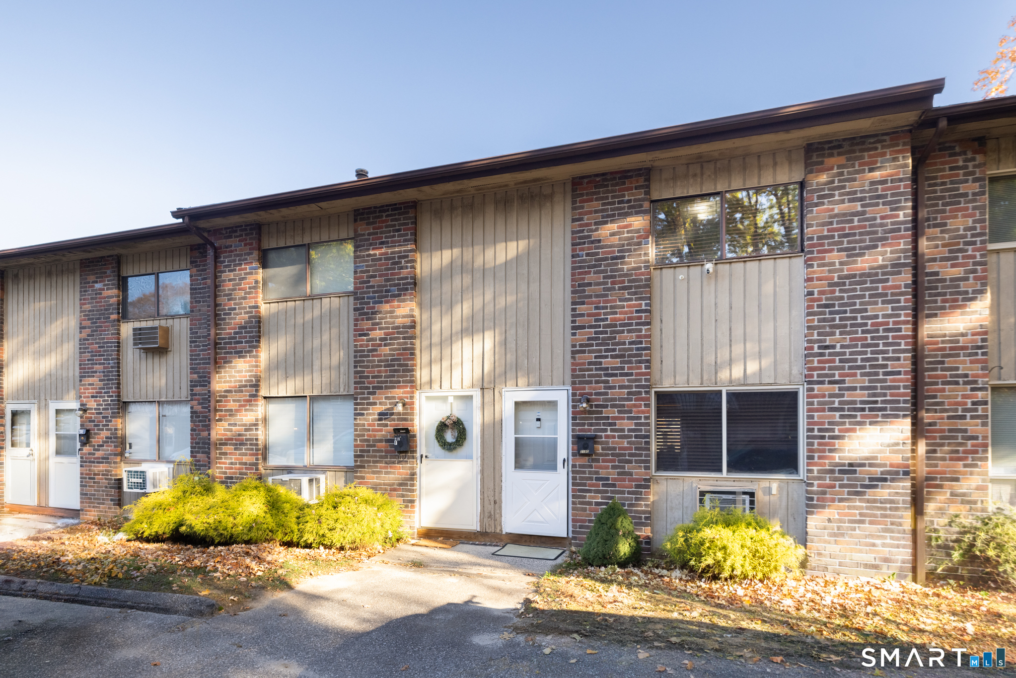 218 Oakville Avenue Unit #G