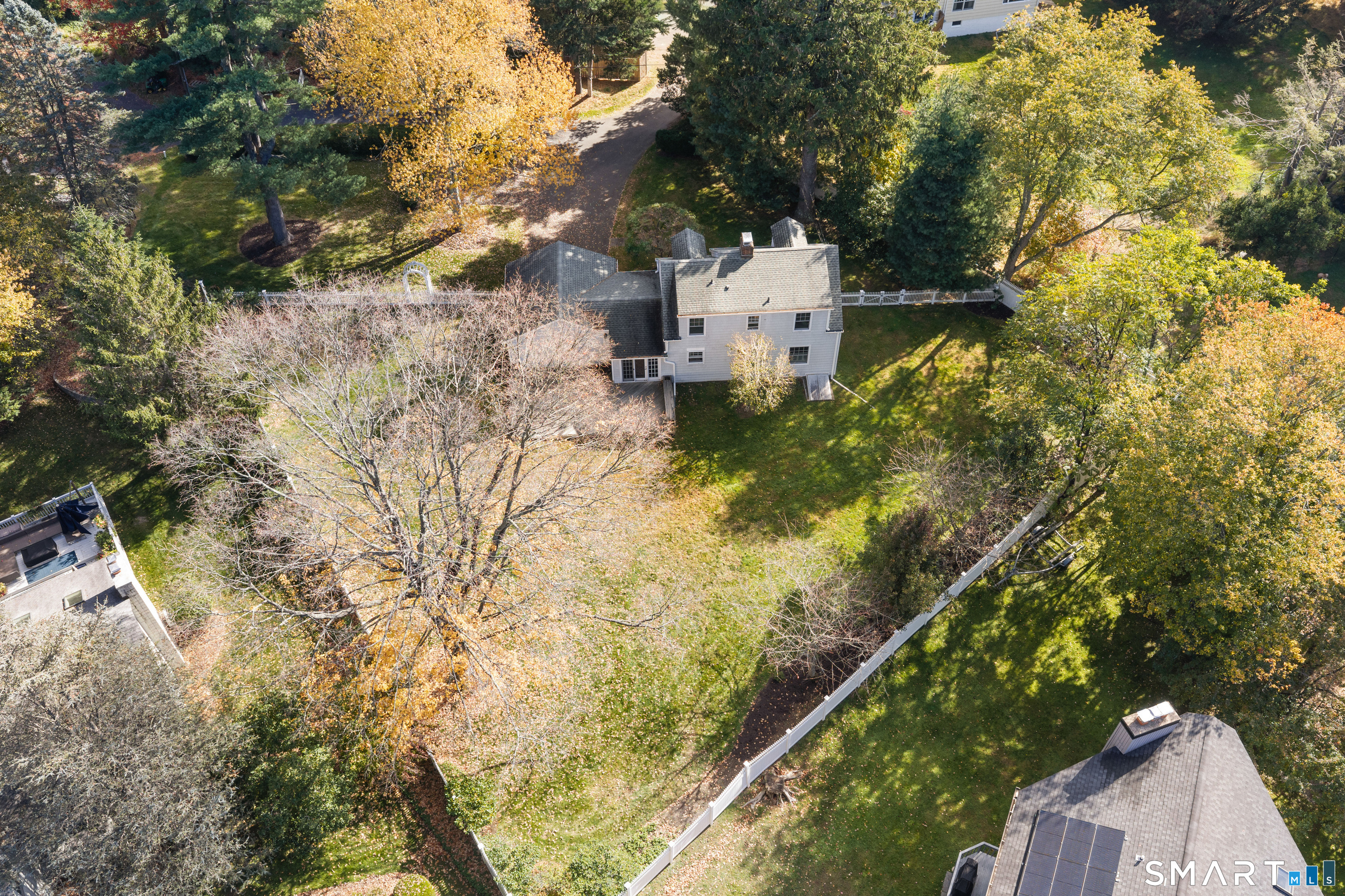 3 Allen Lane — photo 29
