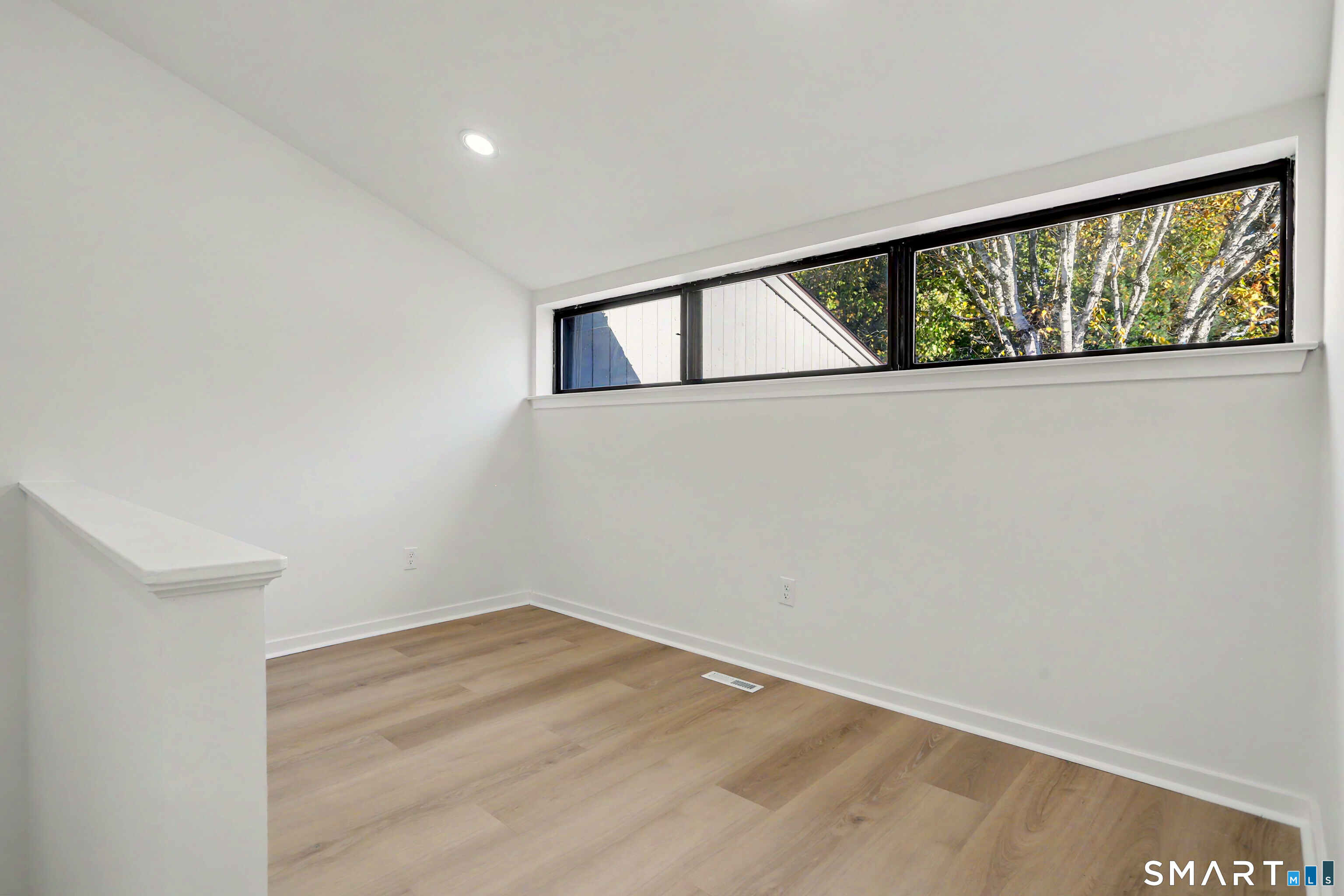 39 Whitney Glen — photo 18