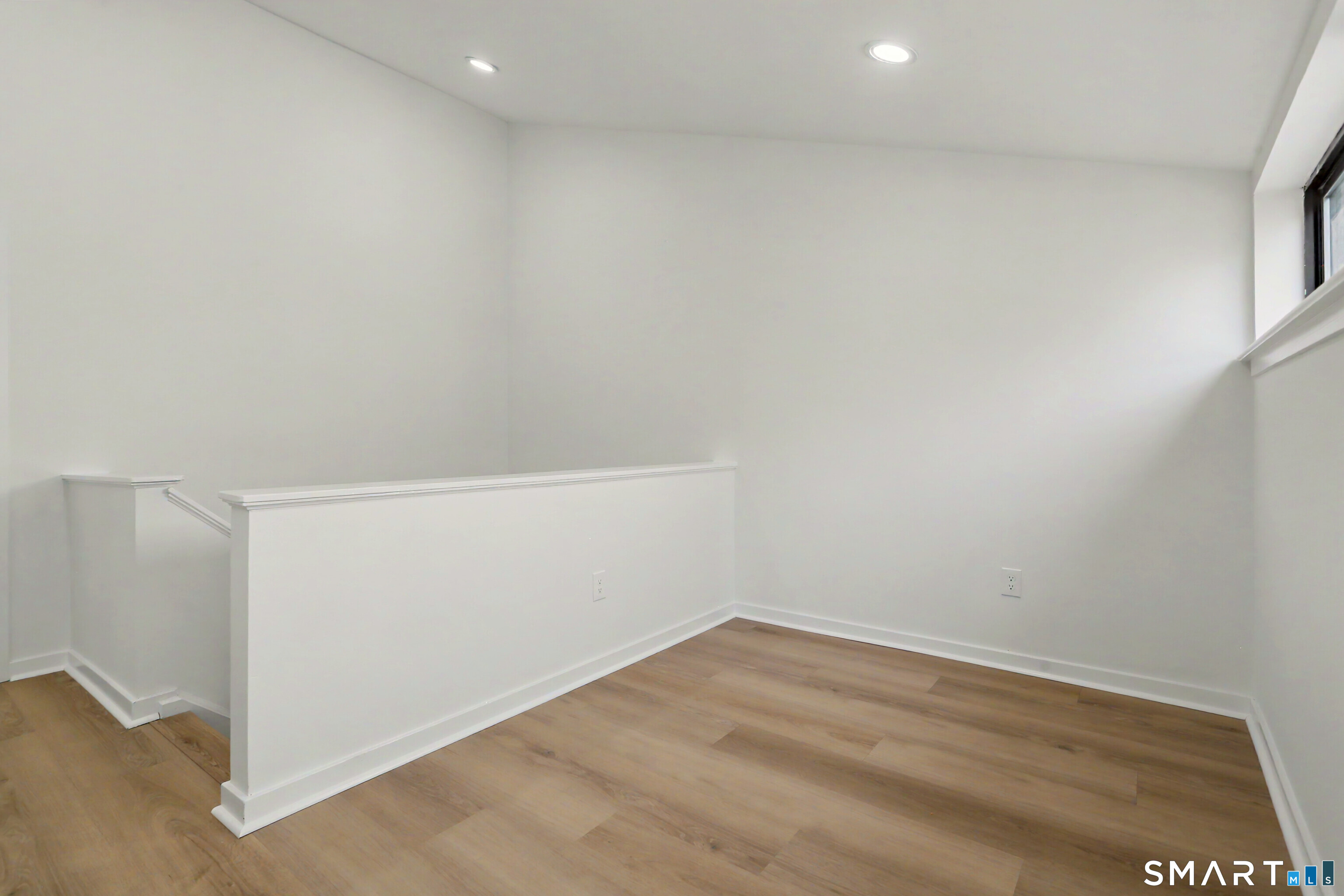 39 Whitney Glen — photo 19