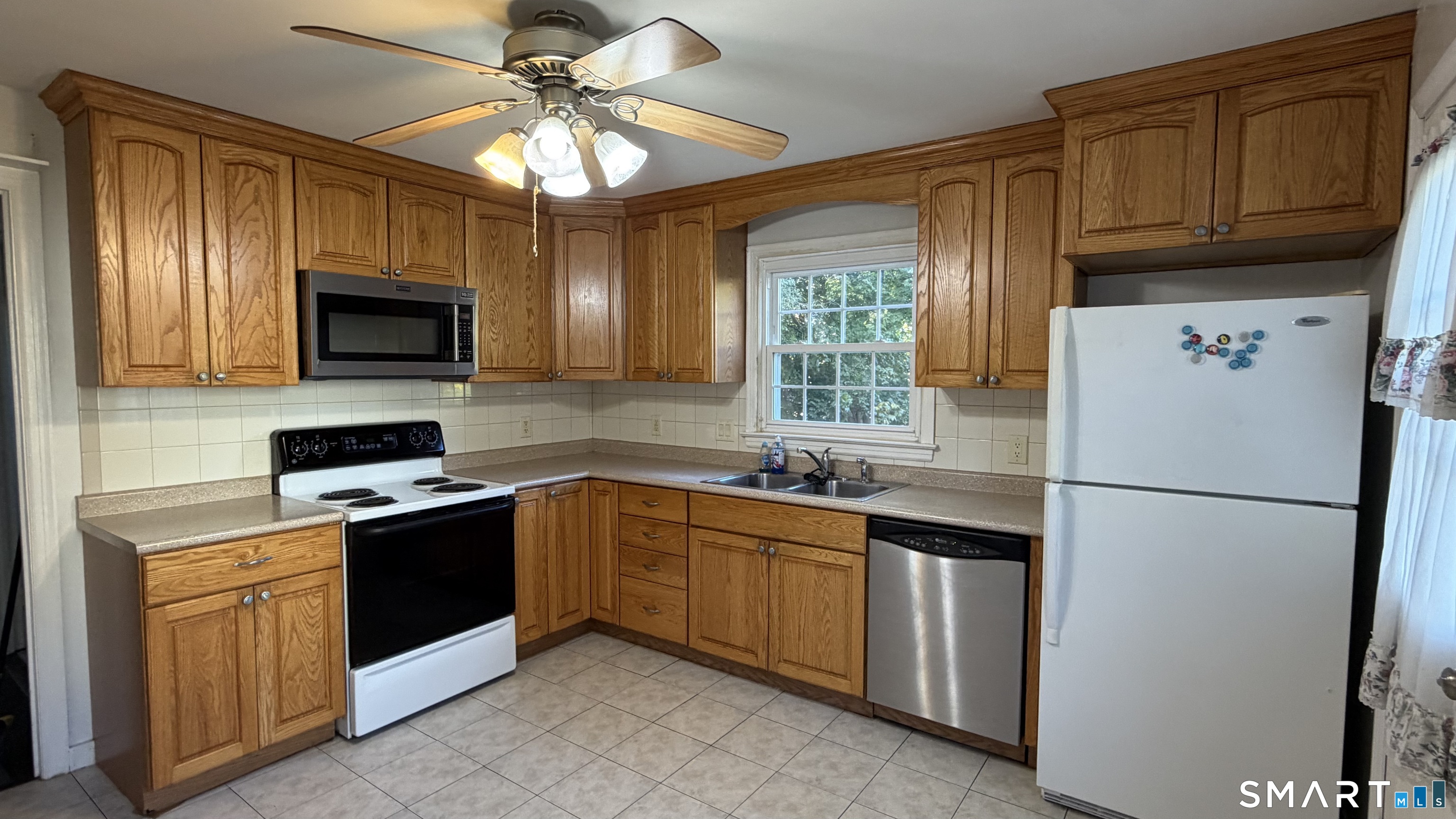Photo 2 of Single family home for sale at 21 Sunset Rd, East Haven, CT 06512 | MLS# 24215895 | Listing updated on 2026-10-29
