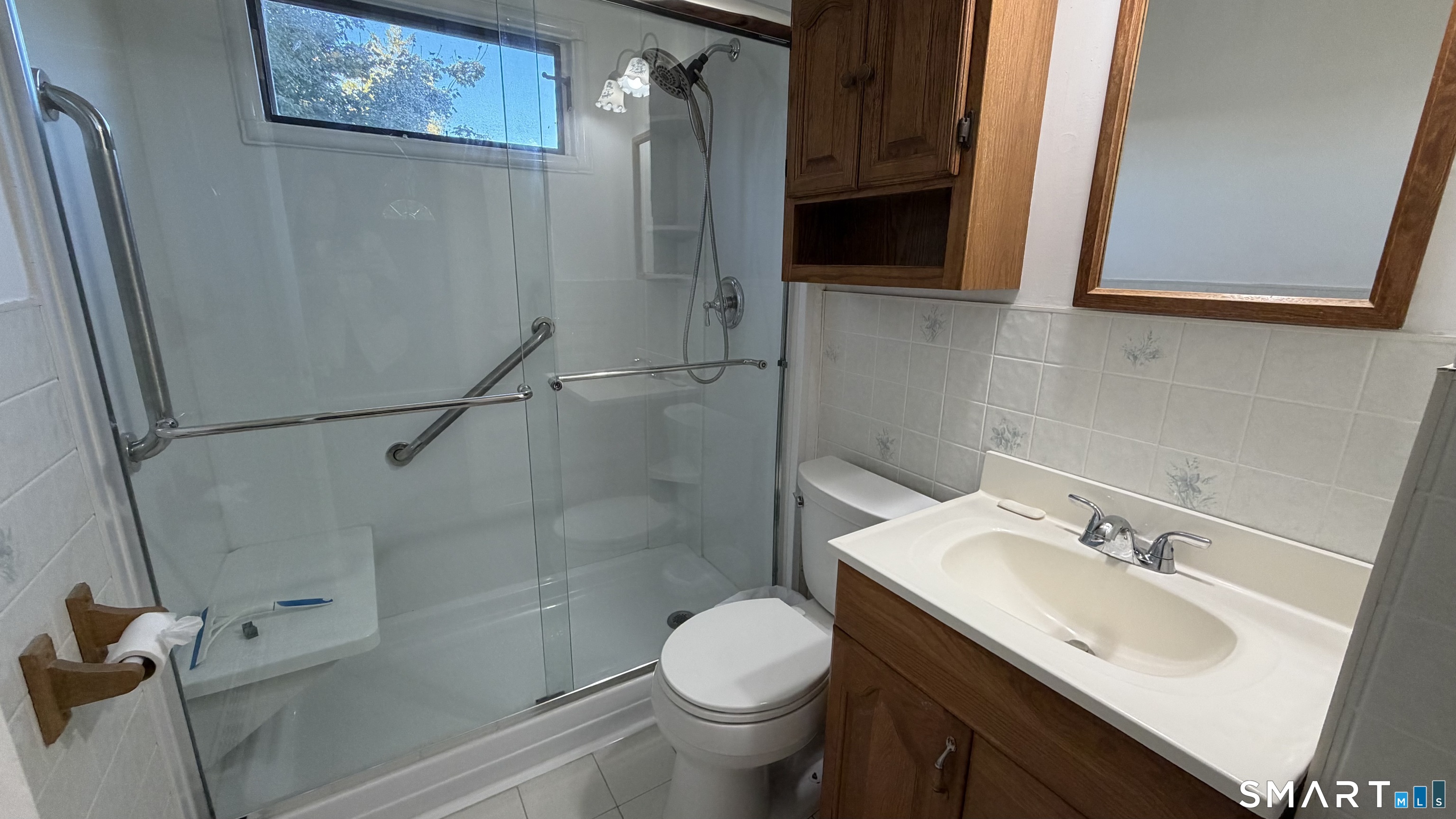 Photo 4 of Single family home for sale at 21 Sunset Rd, East Haven, CT 06512 | MLS# 24215895 | Listing updated on 2026-10-29