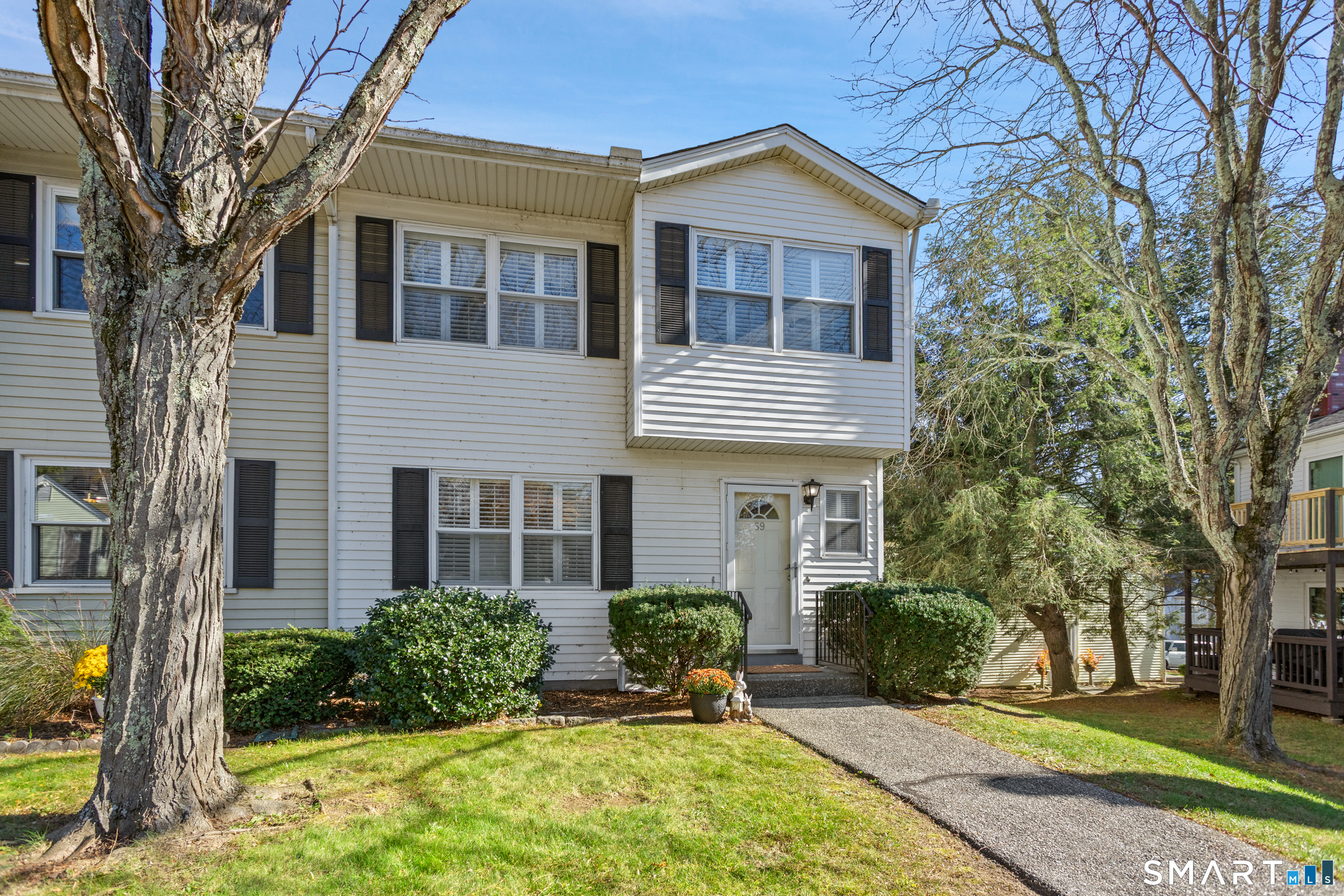 Townhouse for sale at 25 Padanaram Rd #59, Danbury, CT 06811 | MLS# 24217484