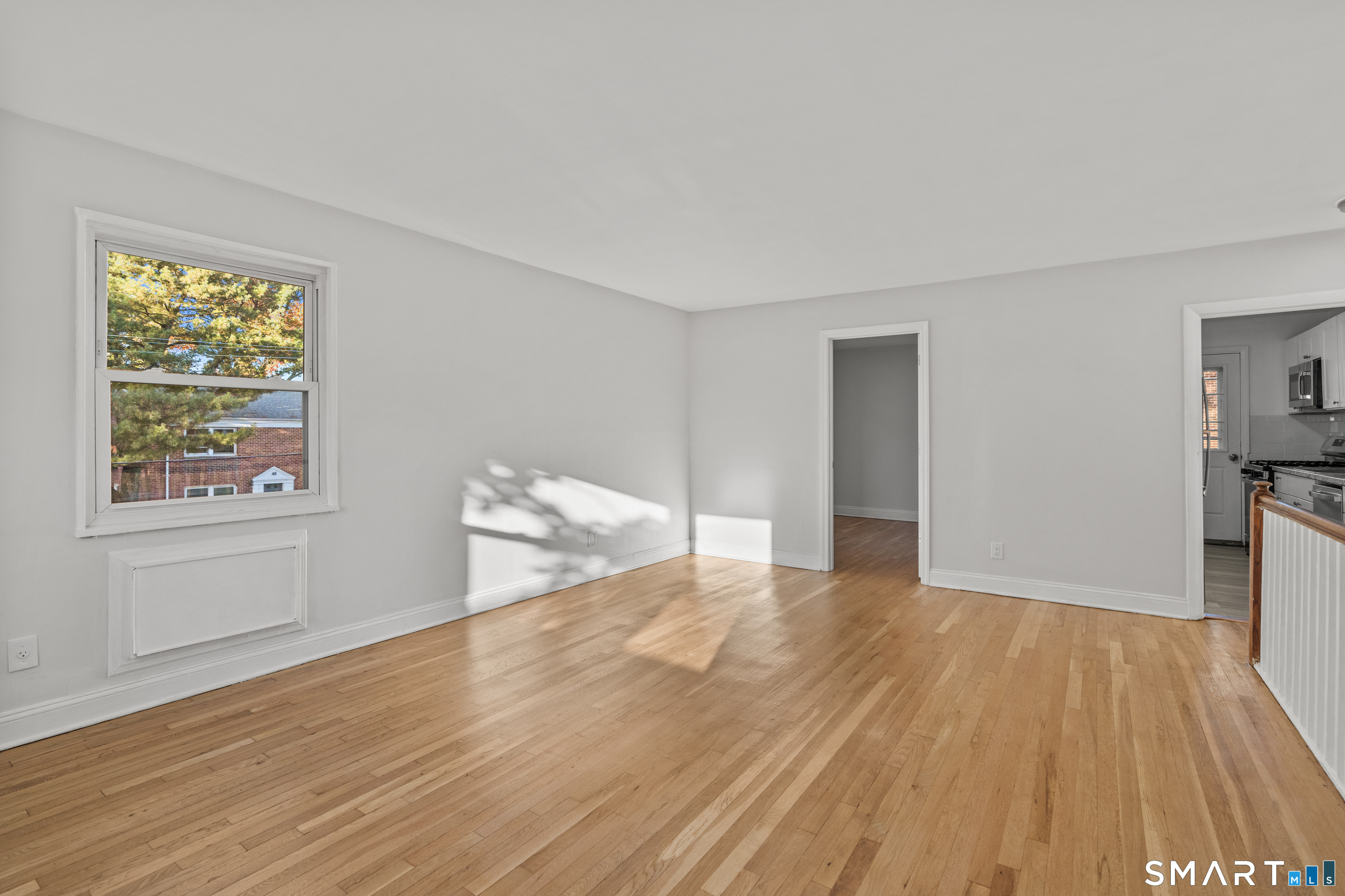 92 Blachley Road, Stamford, Connecticut photo 2
