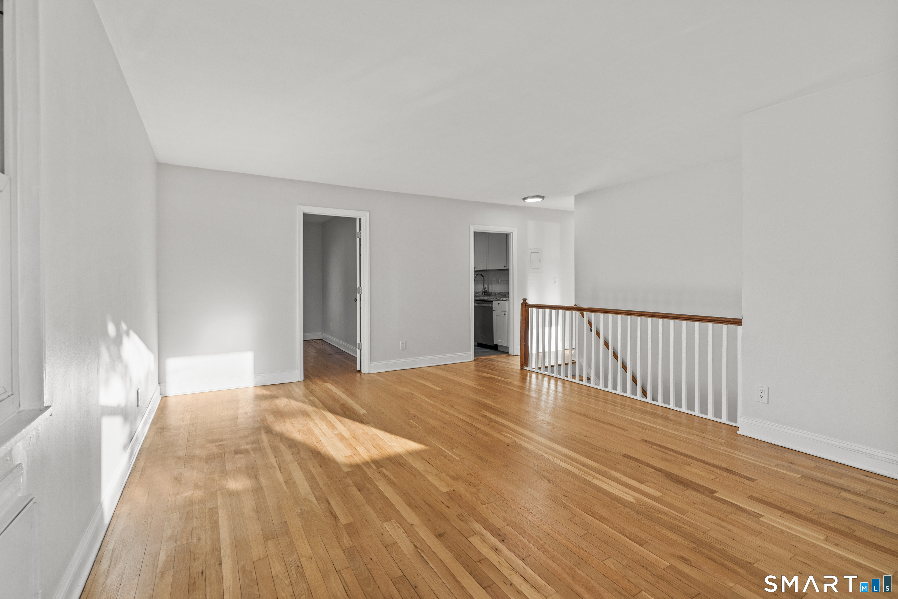 92 Blachley Road, Stamford, Connecticut photo 3