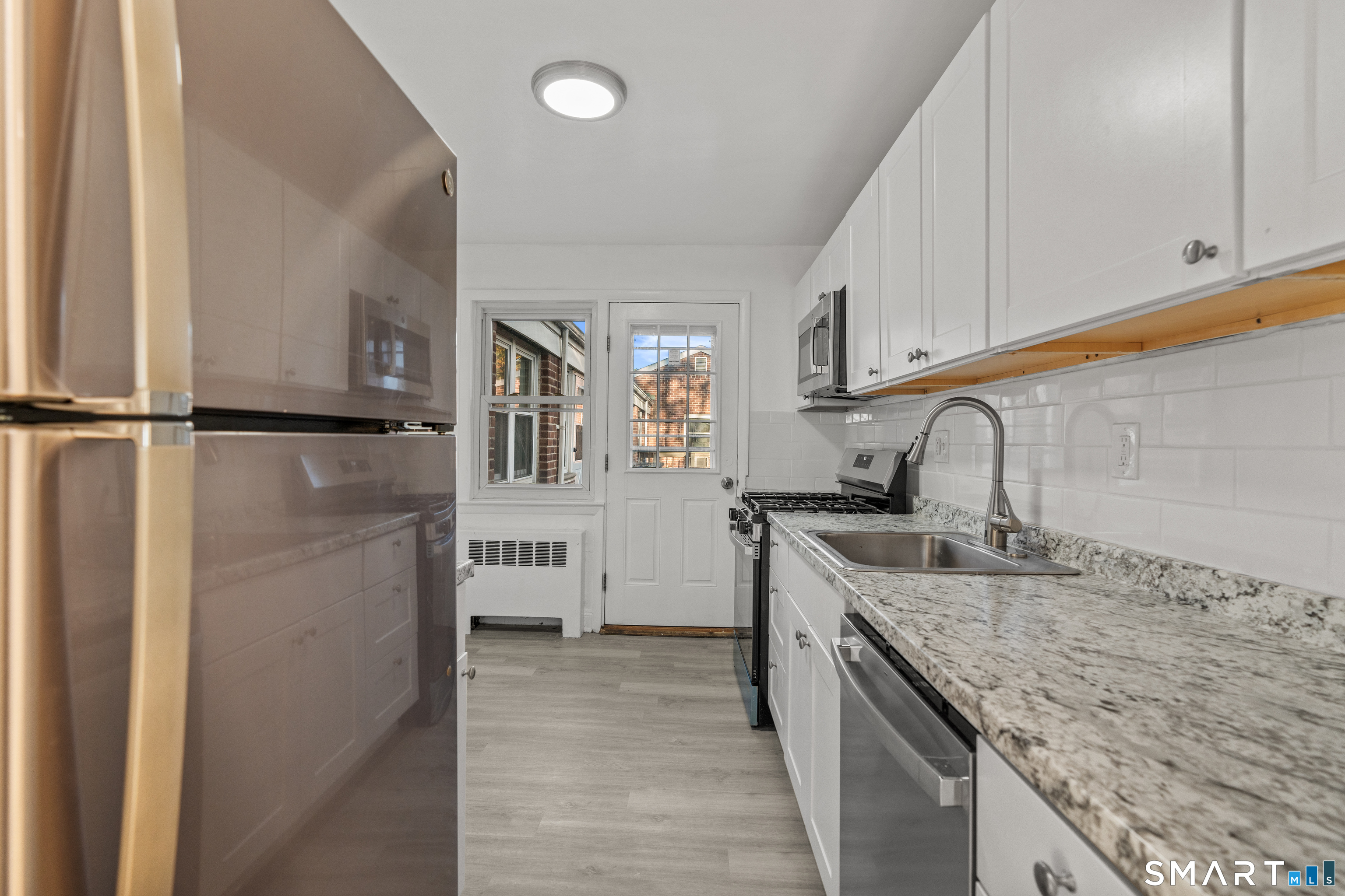 92 Blachley Road, Stamford, Connecticut photo 4