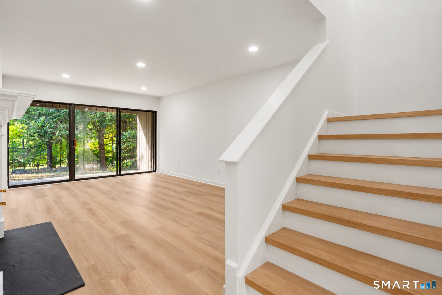 39 Whitney Glen — photo 11