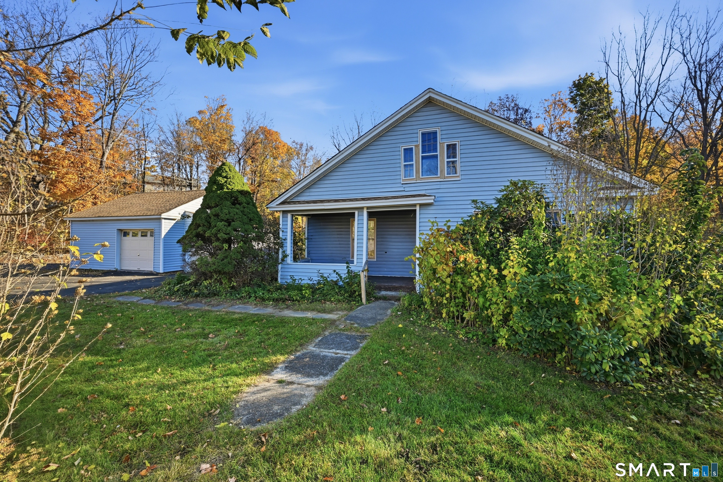 Photo 1 of Single family home for sale at 143 Candlewood Lake Rd, Brookfield, CT 06804 | MLS# 24217549 | Listing updated on 2026-10-28