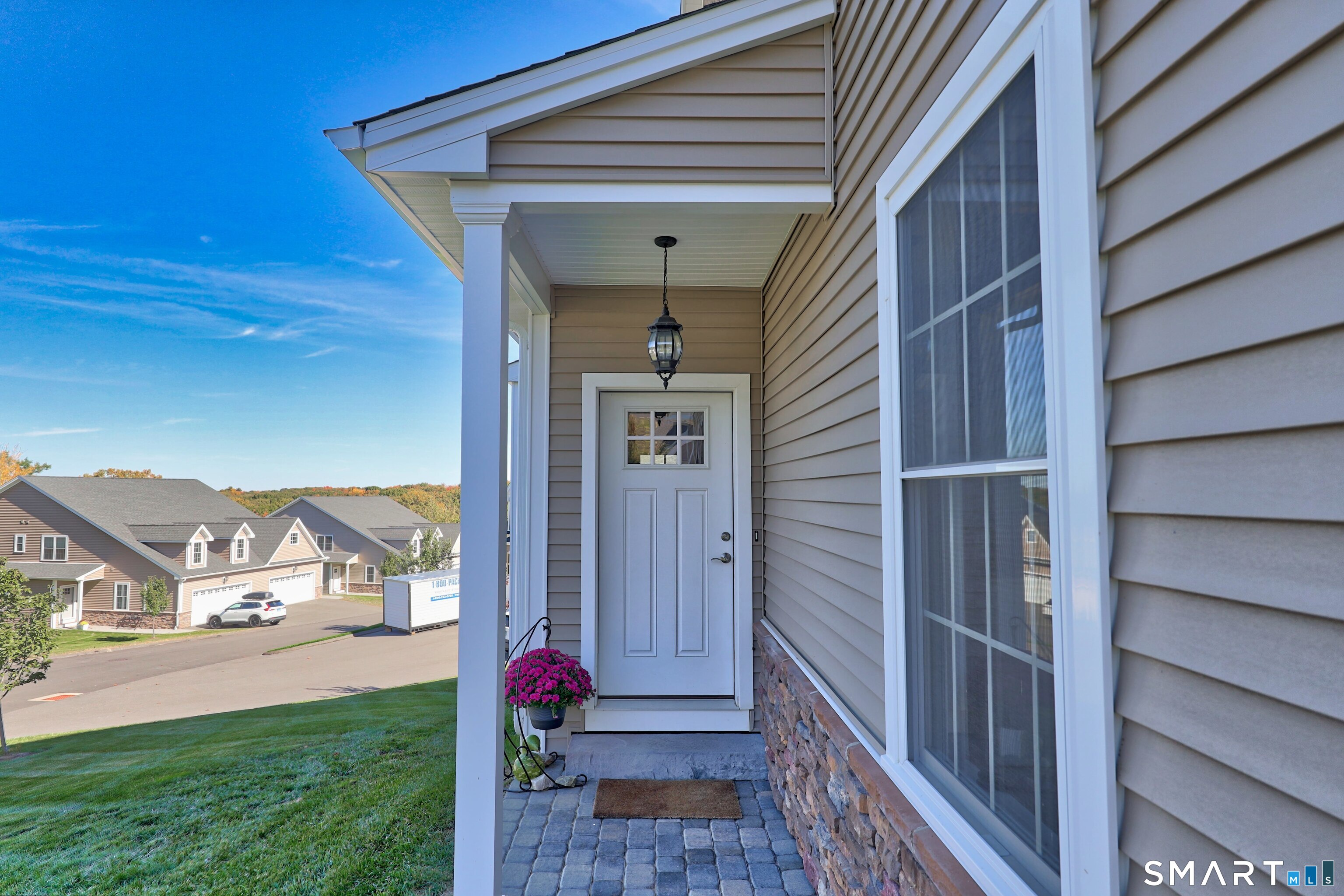Townhouse for sale at 49 Brookview Cir #49, Bristol, CT 06010 | MLS# 24217467