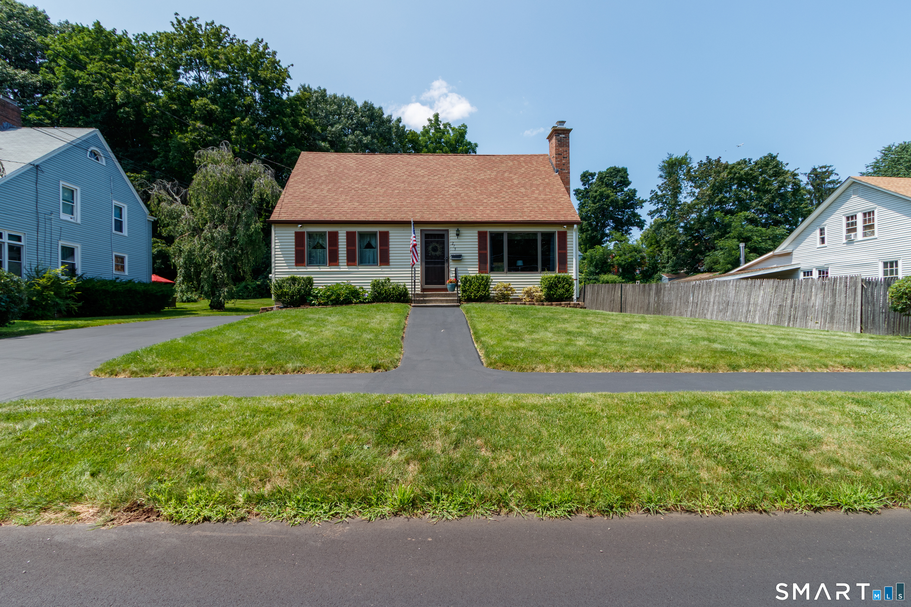 Photo 2 of Single family home for sale at 273 New Hanover Ave, Meriden, CT 06451 | MLS# 24217693 | Listing updated on 2026-10-29
