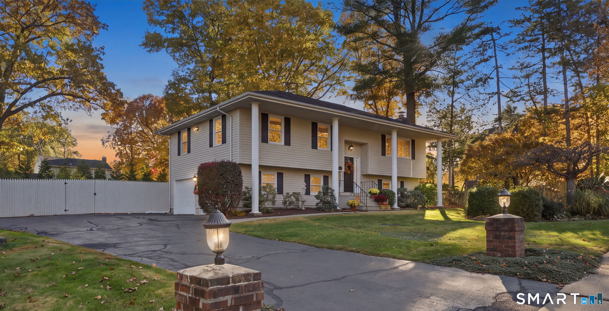 Photo 1 of Single family home for sale at 20 Plank Hl Rd, Bristol, CT 06010 | MLS# 24217286 | Listing updated on 2026-10-29