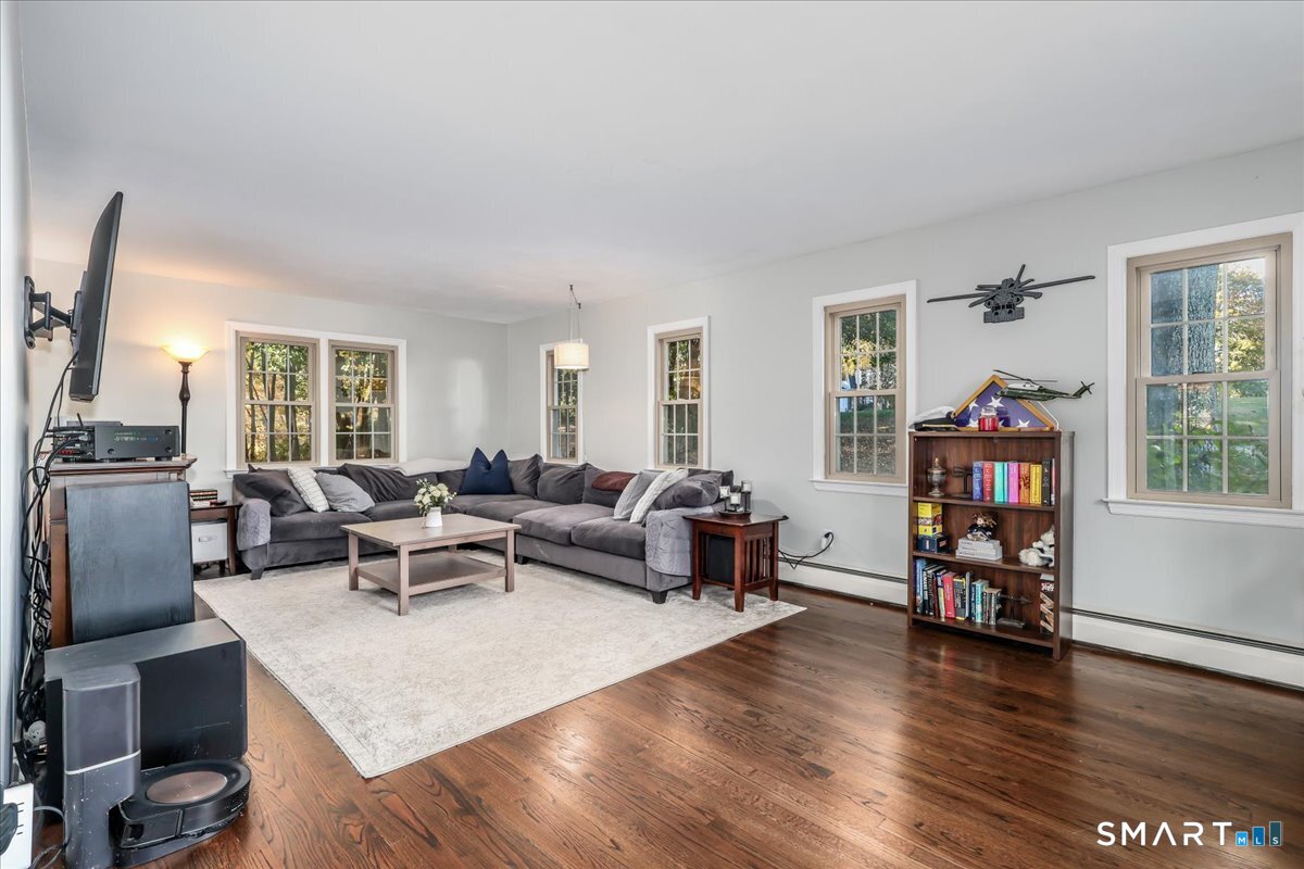 Photo 3 of Single family home for sale at 9 Gale Ct, Bethel, CT 06801 | MLS# 24215146 | Listing updated on 2026-10-29