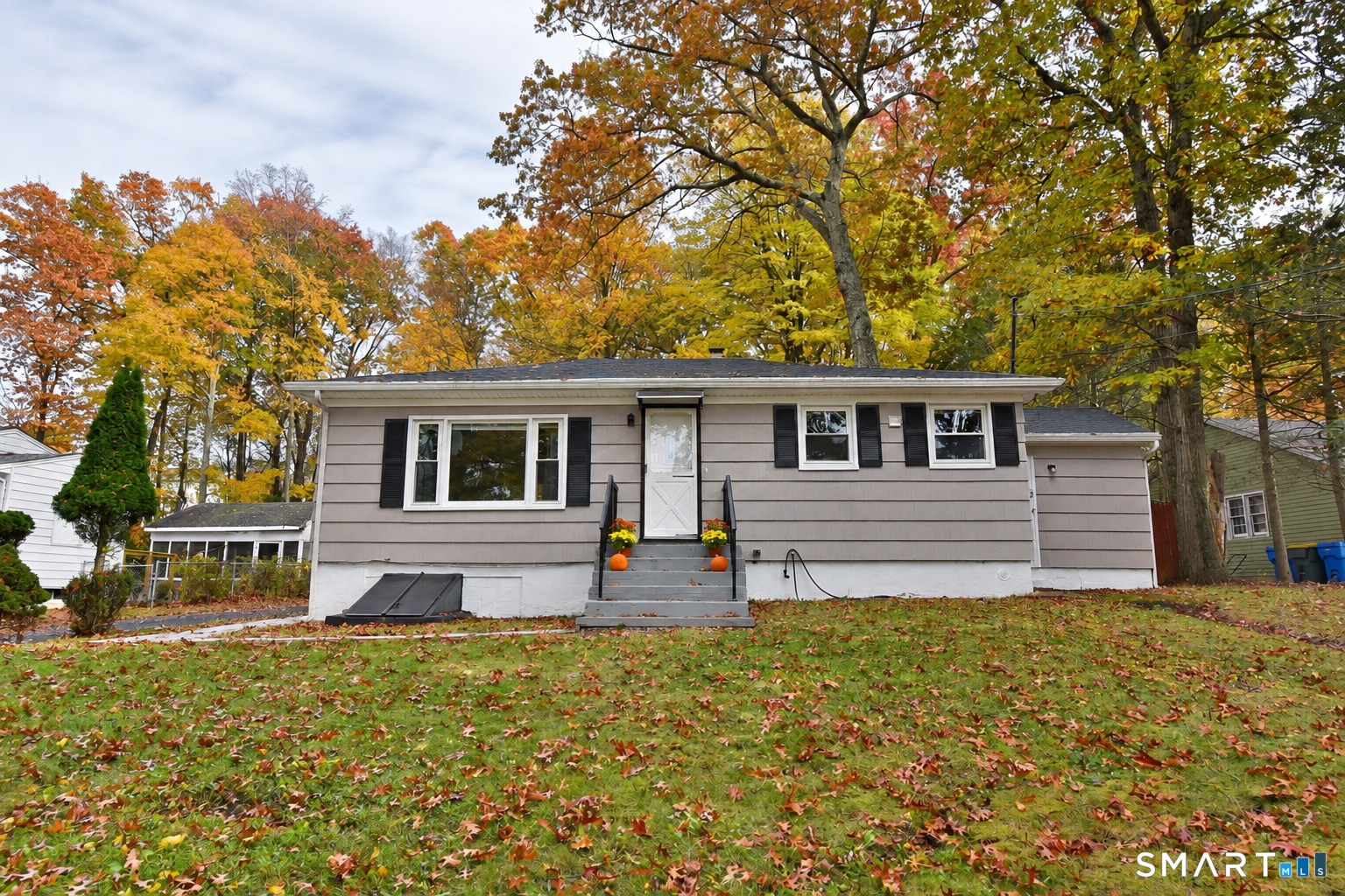 Photo 1 of Single family home for sale at 154 Grilleytown Rd, Waterbury, CT 06704 | MLS# 24217533 | Listing updated on 2026-10-29