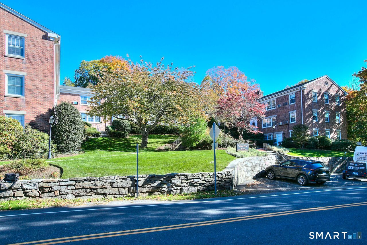 236 Park Street, Unit 20 — photo 17