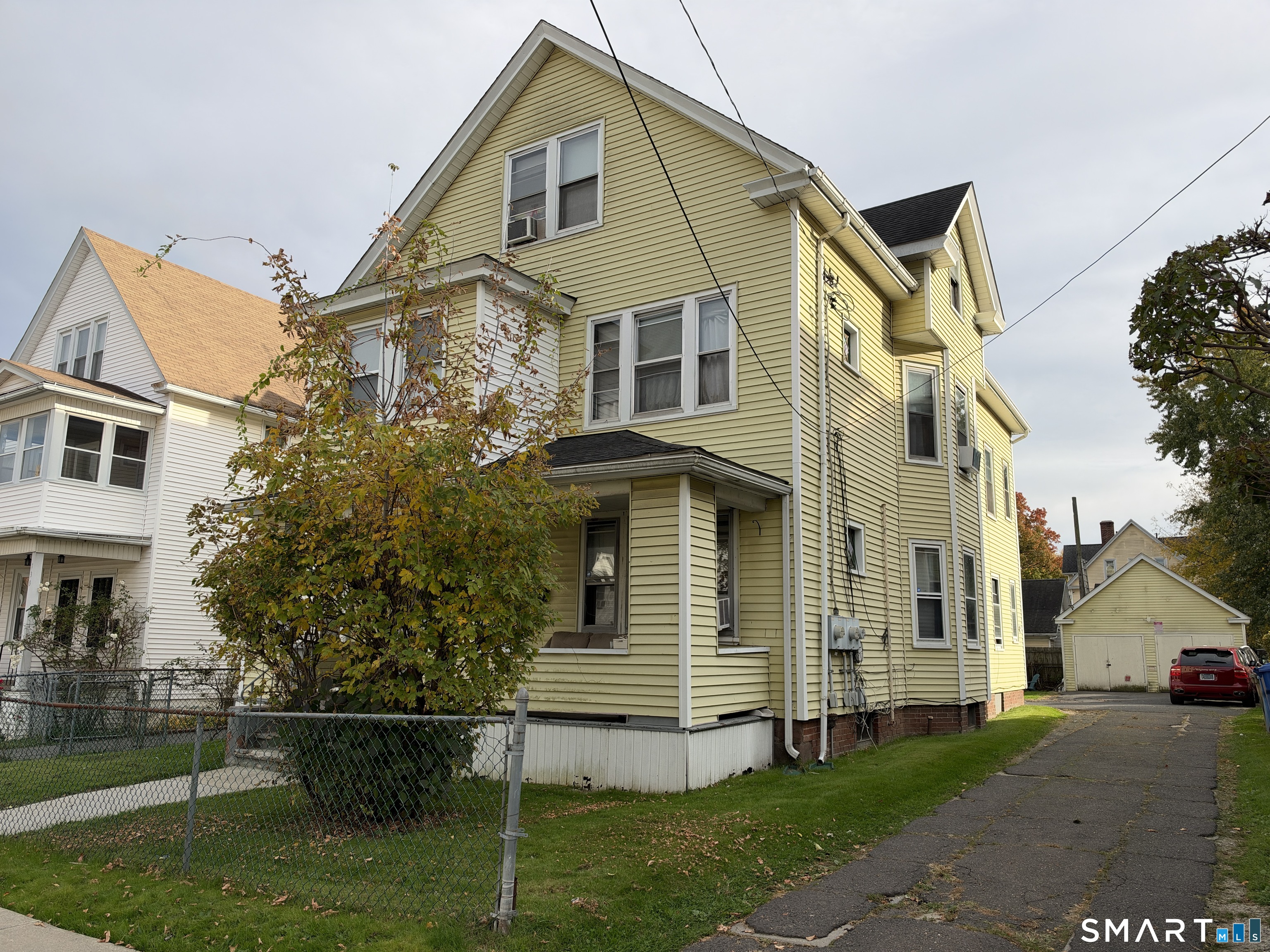 Photo 2 of House for sale at 141 Bond St, Hartford, CT 06114 | MLS# 24216801 | Listing updated on 2026-10-29