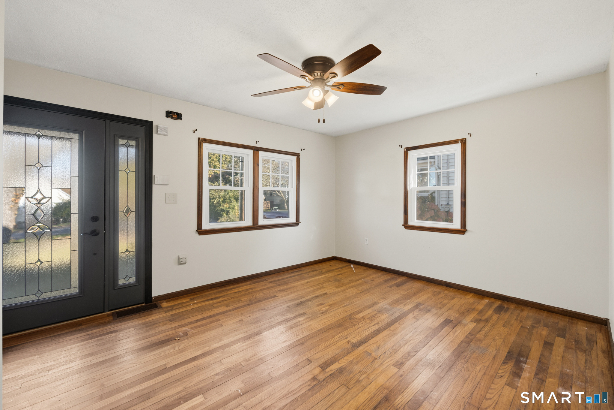 Photo 4 of Single family home for sale at 9 Magnolia Pl, Middletown, CT 06457 | MLS# 24217261 | Listing updated on 2026-10-29