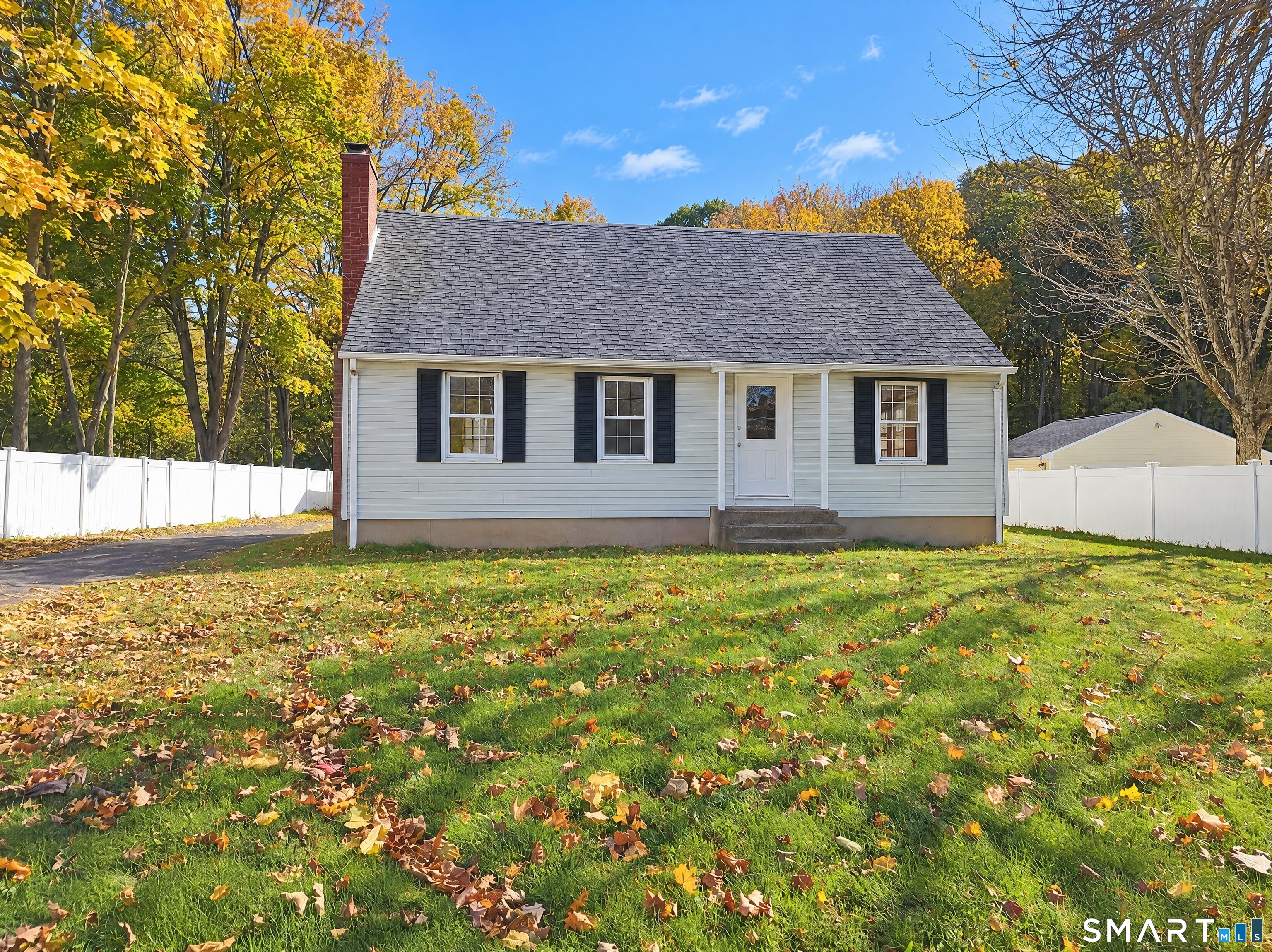 Photo 1 of Single family home for sale at 199 Chamberlain Hwy, Meriden, CT 06451 | MLS# 24218004 | Listing updated on 2026-10-29