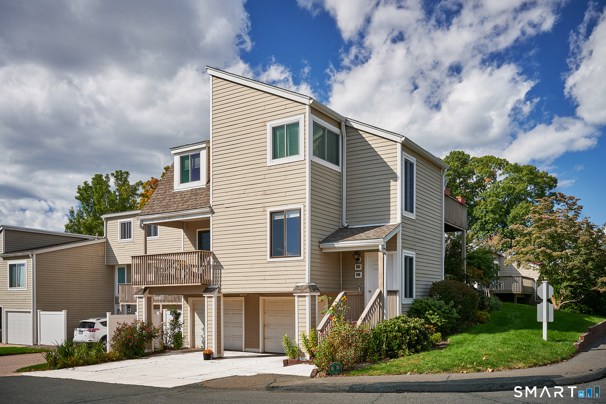 Photo 1 of Condo for sale at 387 Walden Green Rd #387, Branford, CT 06405 | MLS# 24218029 | Listing updated on 2026-10-30