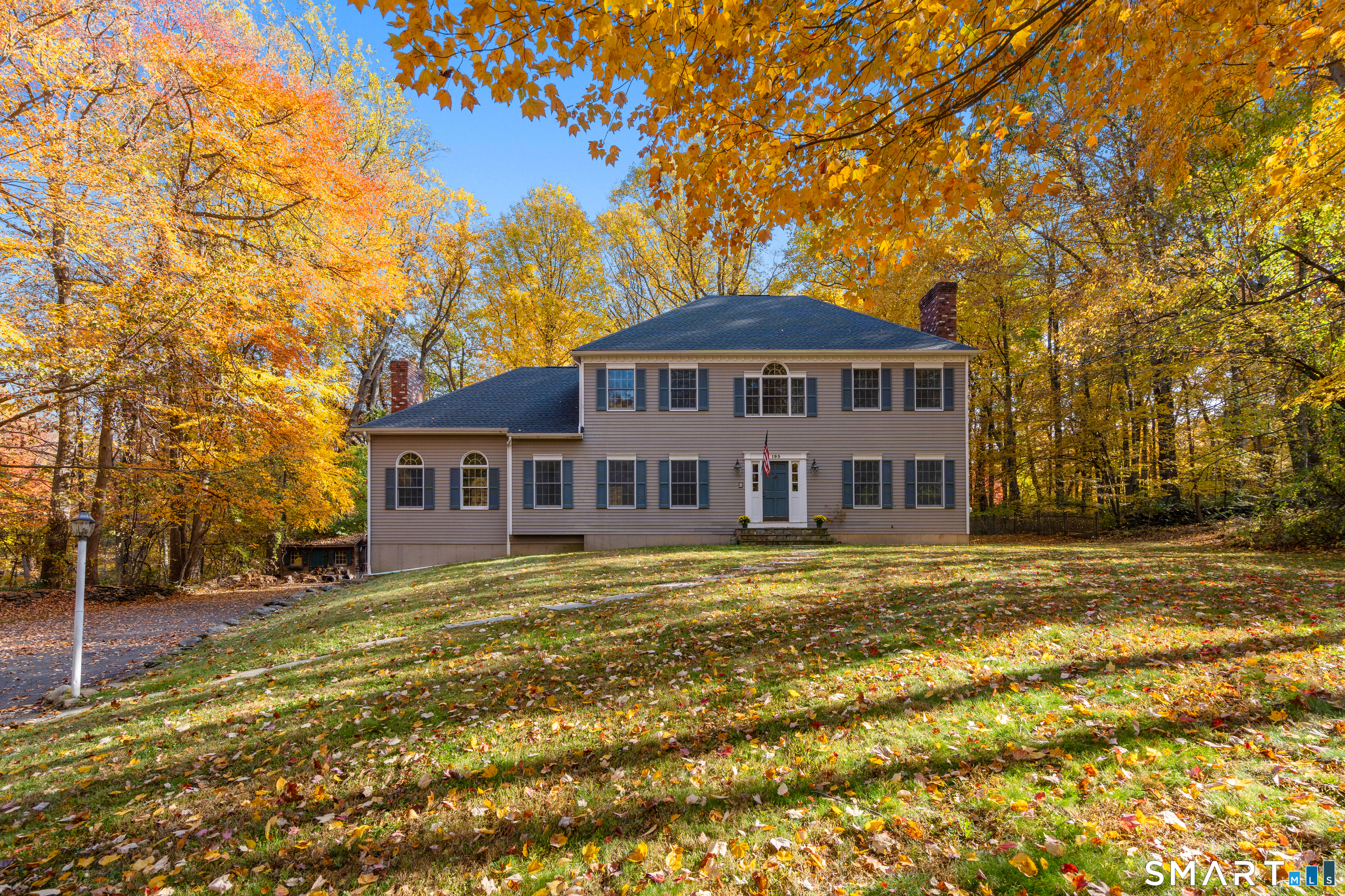 Photo 1 of Single family home for sale at 195 Wood House Rd, Fairfield, CT 06824 | MLS# 24217675 | Listing updated on 2026-10-30