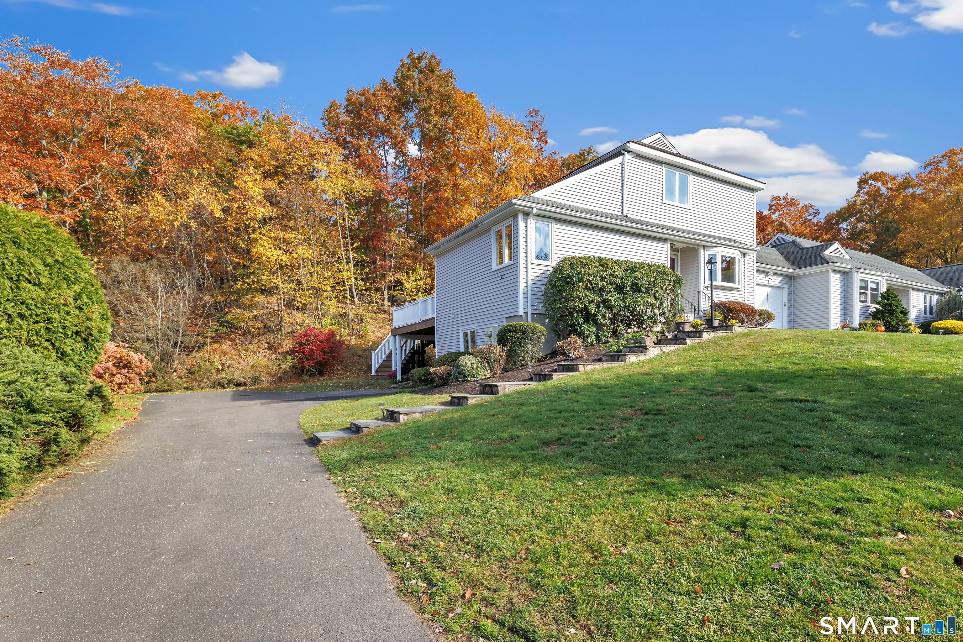 Photo 1 of Townhouse for sale at 231 Deer Run #231, Shelton, CT 06484 | MLS# 24217327 | Listing updated on 2026-10-30
