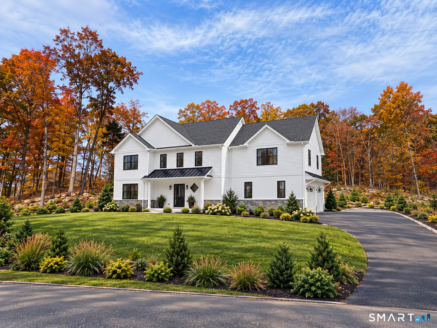 Photo 1 of Single family home for sale at 19 Madeline Dr, New Fairfield, CT 06812 | MLS# 24217697 | Listing updated on 2026-10-31