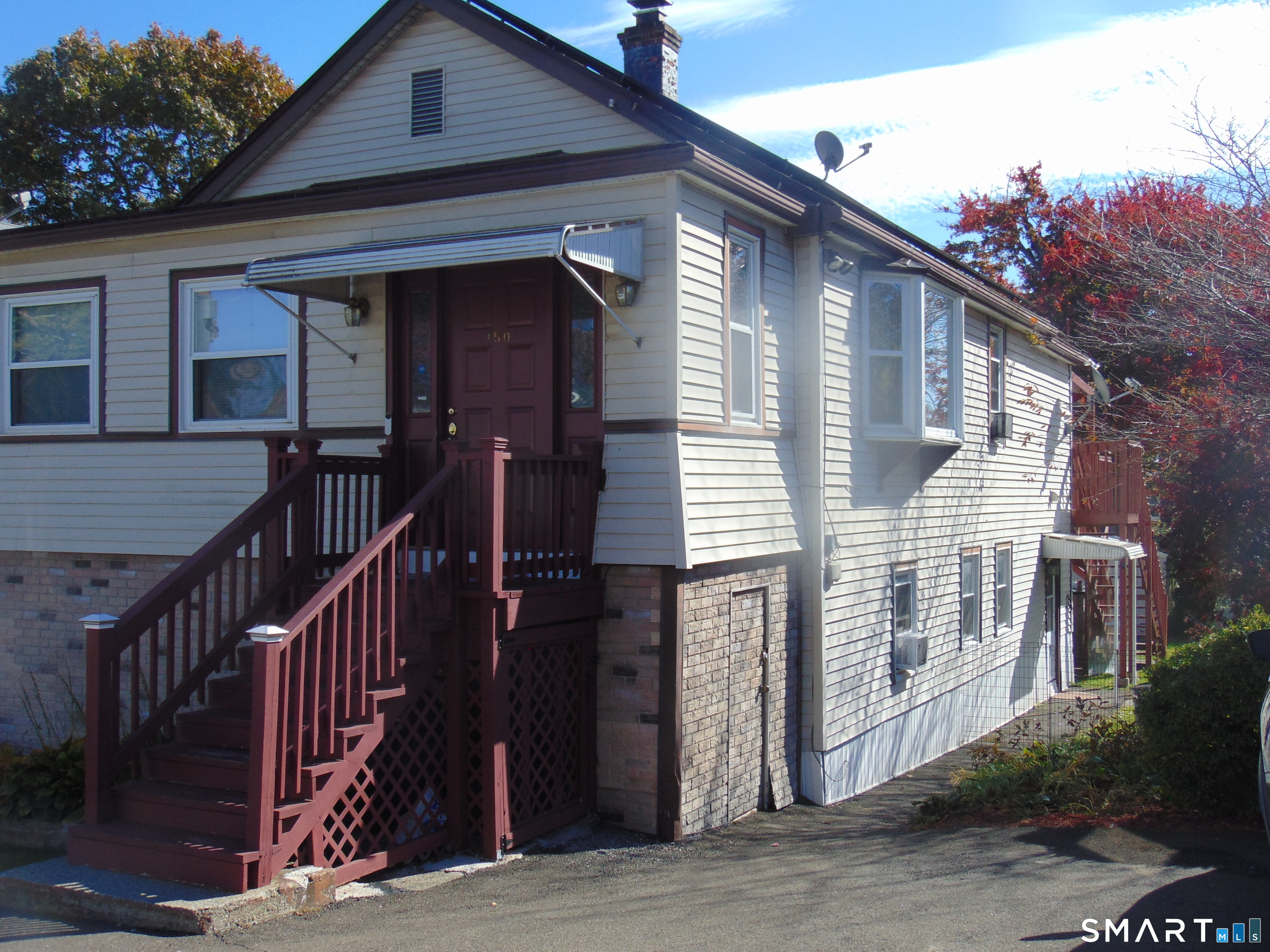 Photo 1 of Single family home for sale at 150 Medford St, West Haven, CT 06516 | MLS# 24218267 | Listing updated on 2026-10-30