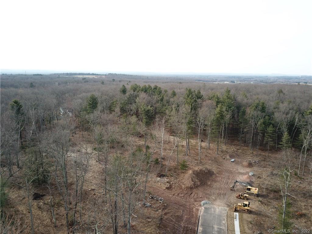 32 Overhill Drive, Ellington, CT 06029 - Thumbnail 4