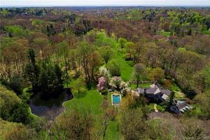 82 Brookwood Lane