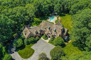 910 Smith Ridge Road